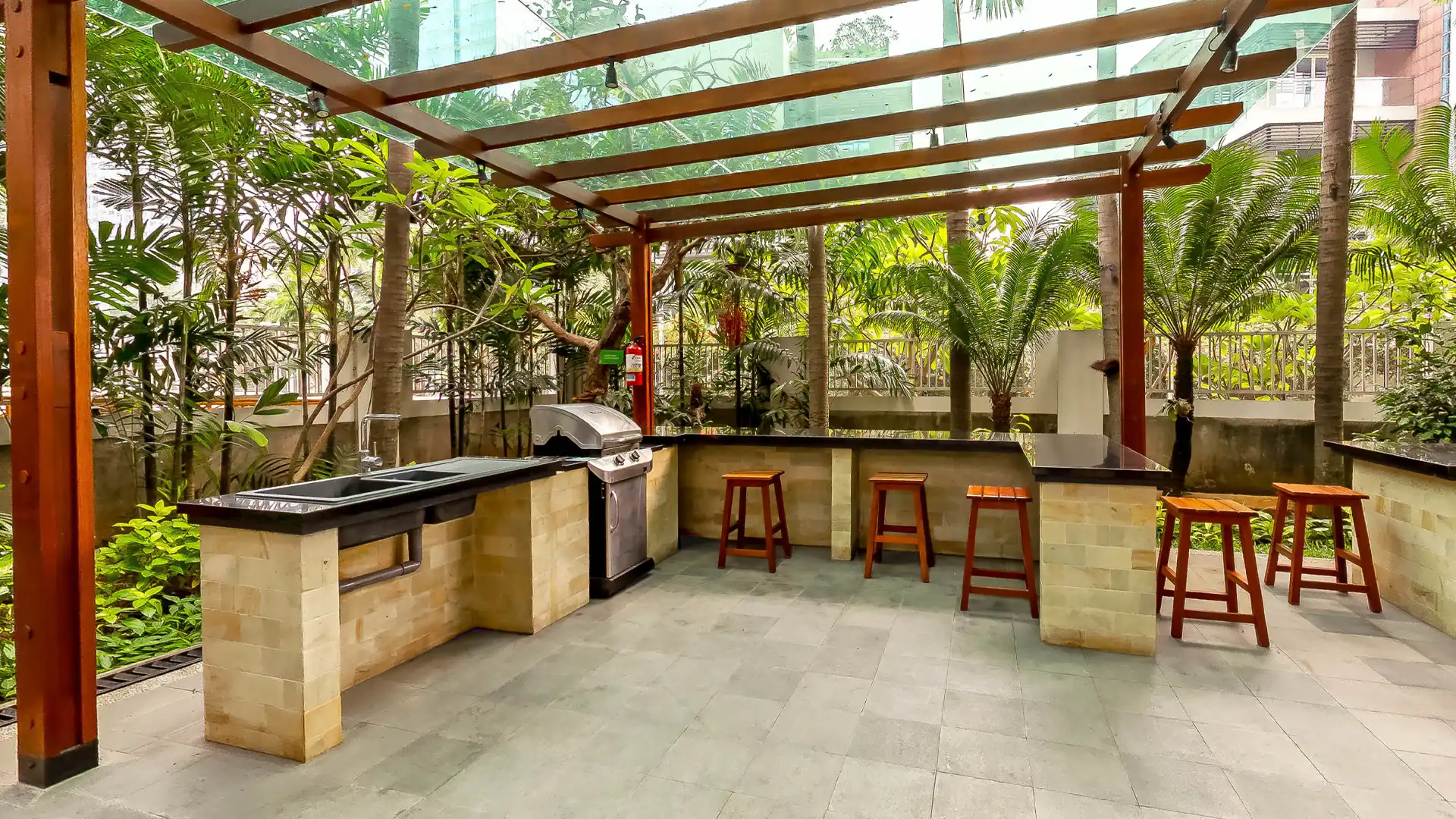 Fraser Residence – Luxury 2BR Serviced Apartment