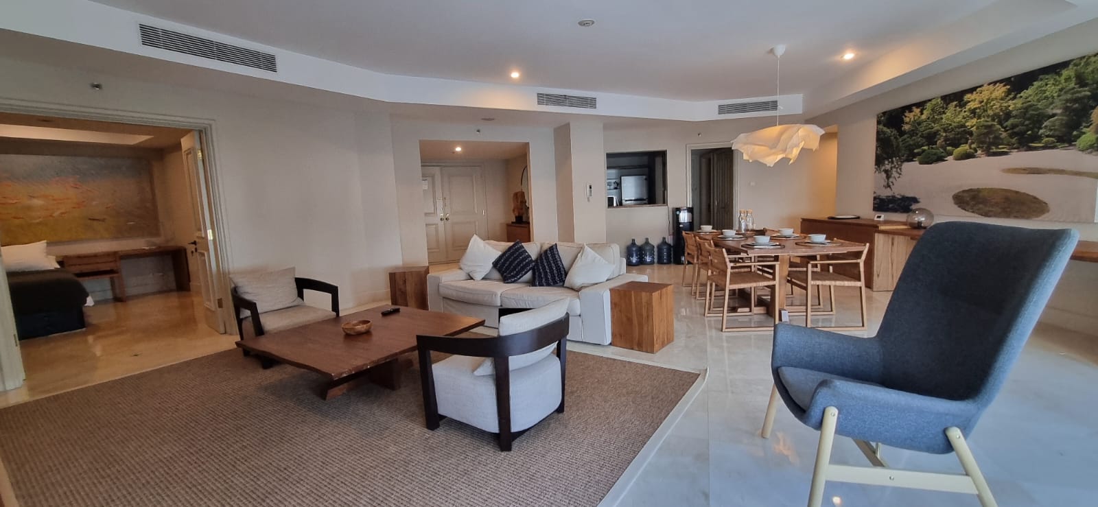 Plaza Residence – Spacious 3BR Apartment