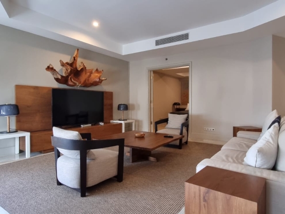 Plaza Residence – Spacious 3BR Apartment