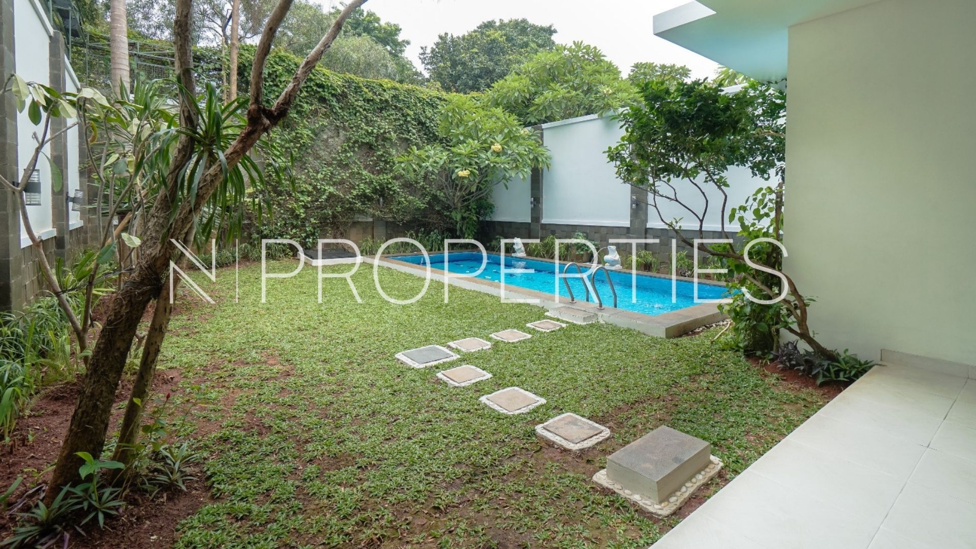 Padma Residence Kemang – Well-Balanced 4BR House