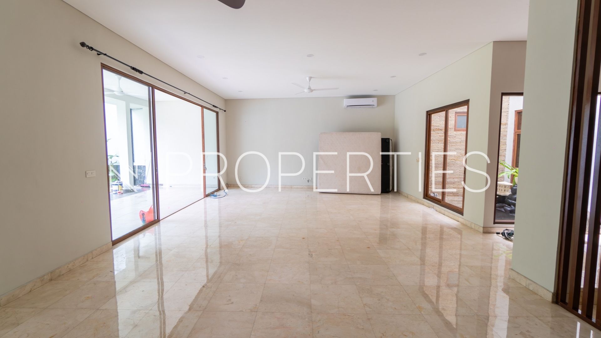 Padma Residence Kemang – Efficient 4BR House