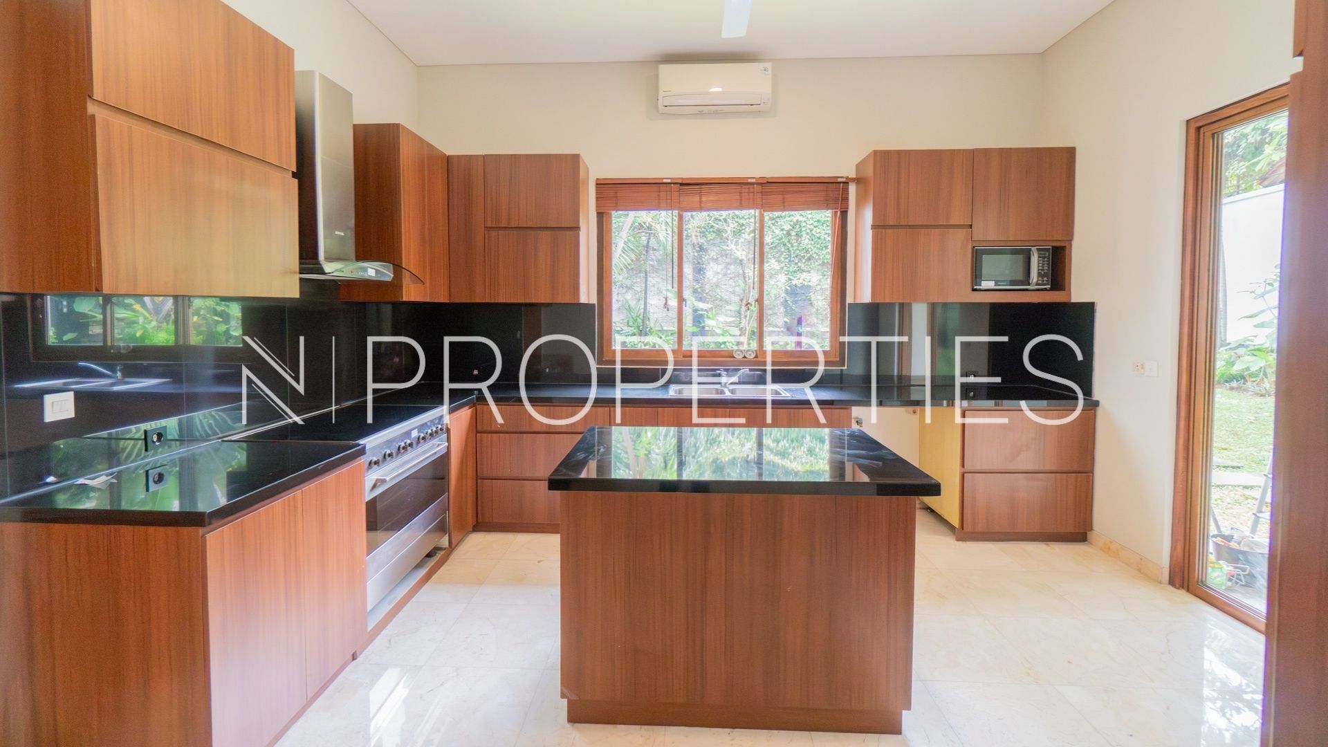 Padma Residence Kemang – Efficient 4BR House