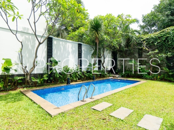 KEMANG SELATAN 11 No 105 - Kav C - Swimmingpool 2