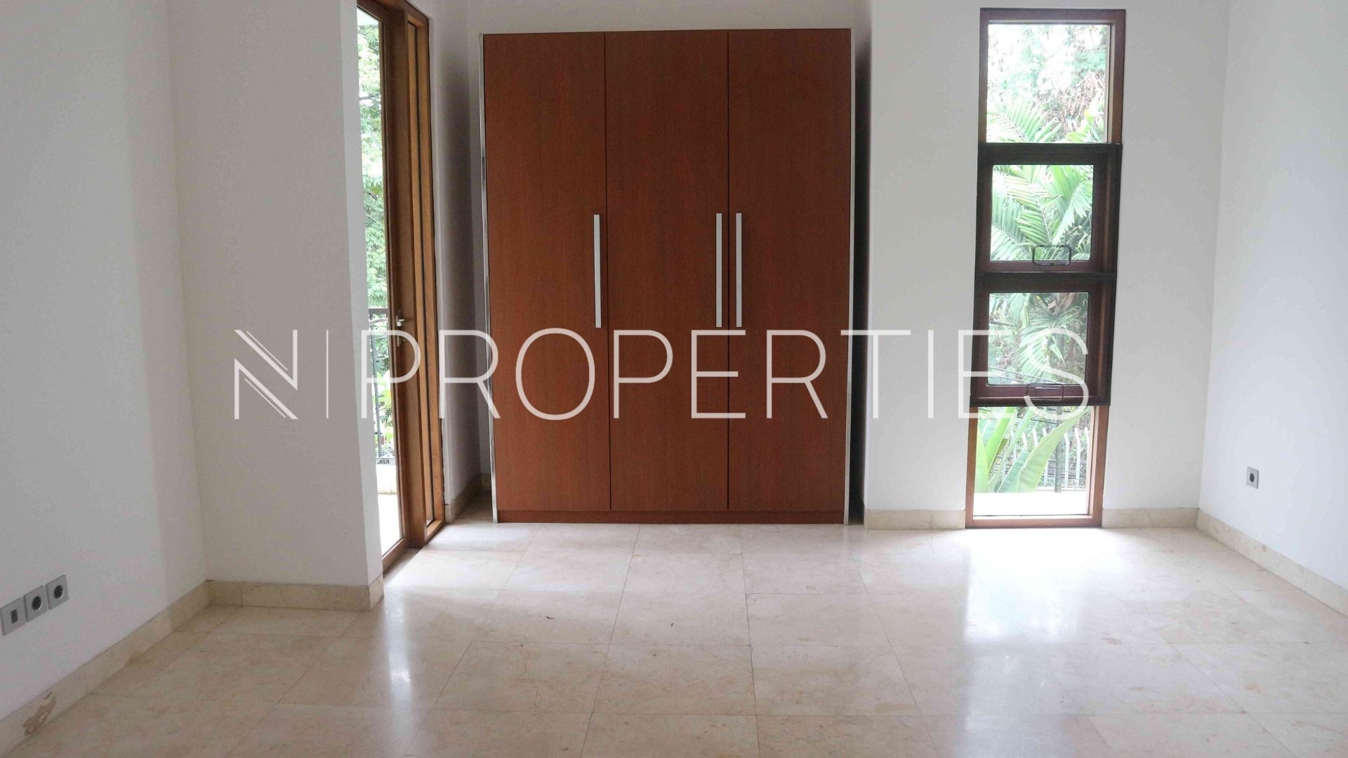 Padma Residence Kemang – Spacious 5BR House