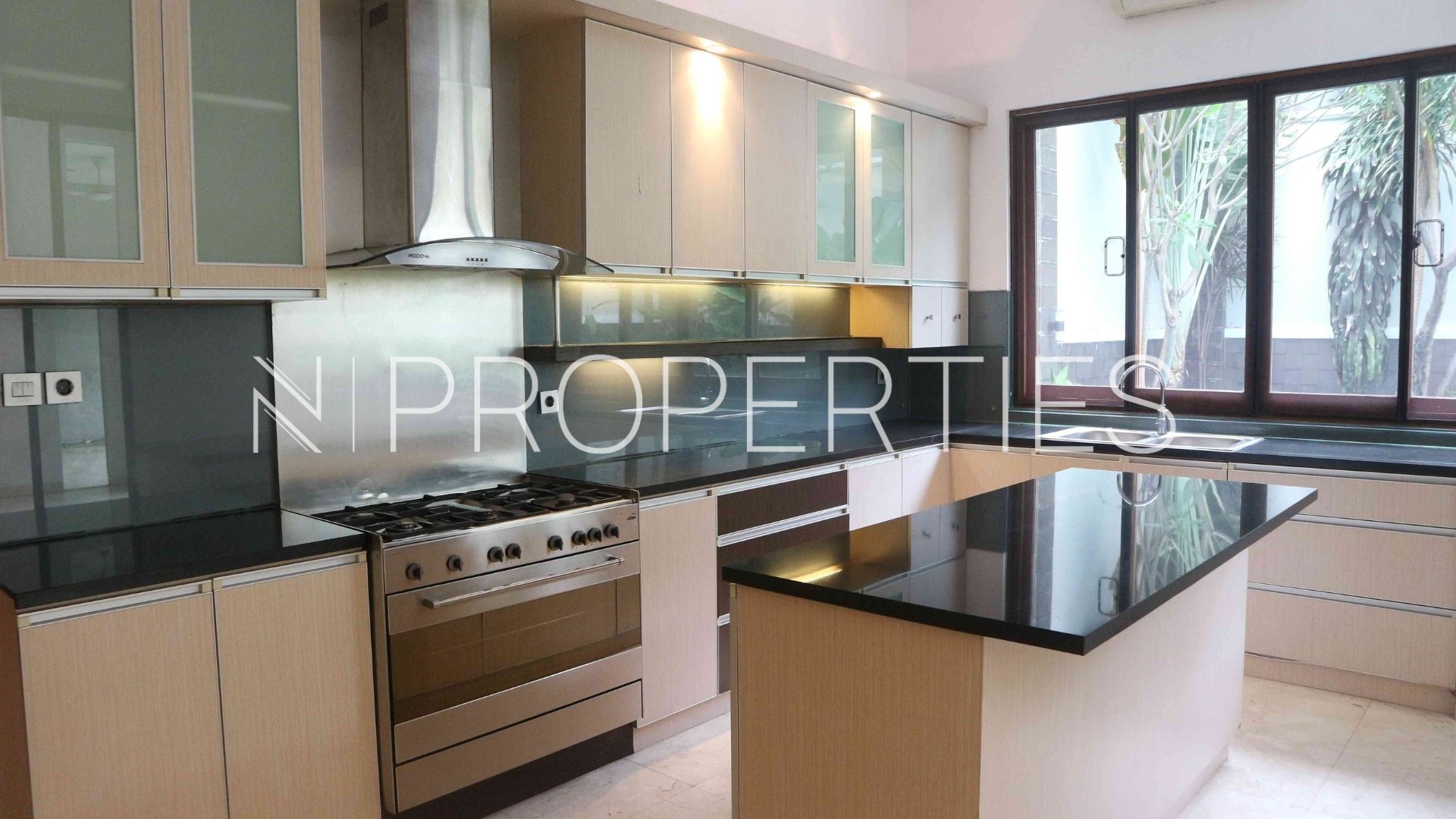 Padma Residence Kemang – Spacious 5BR House