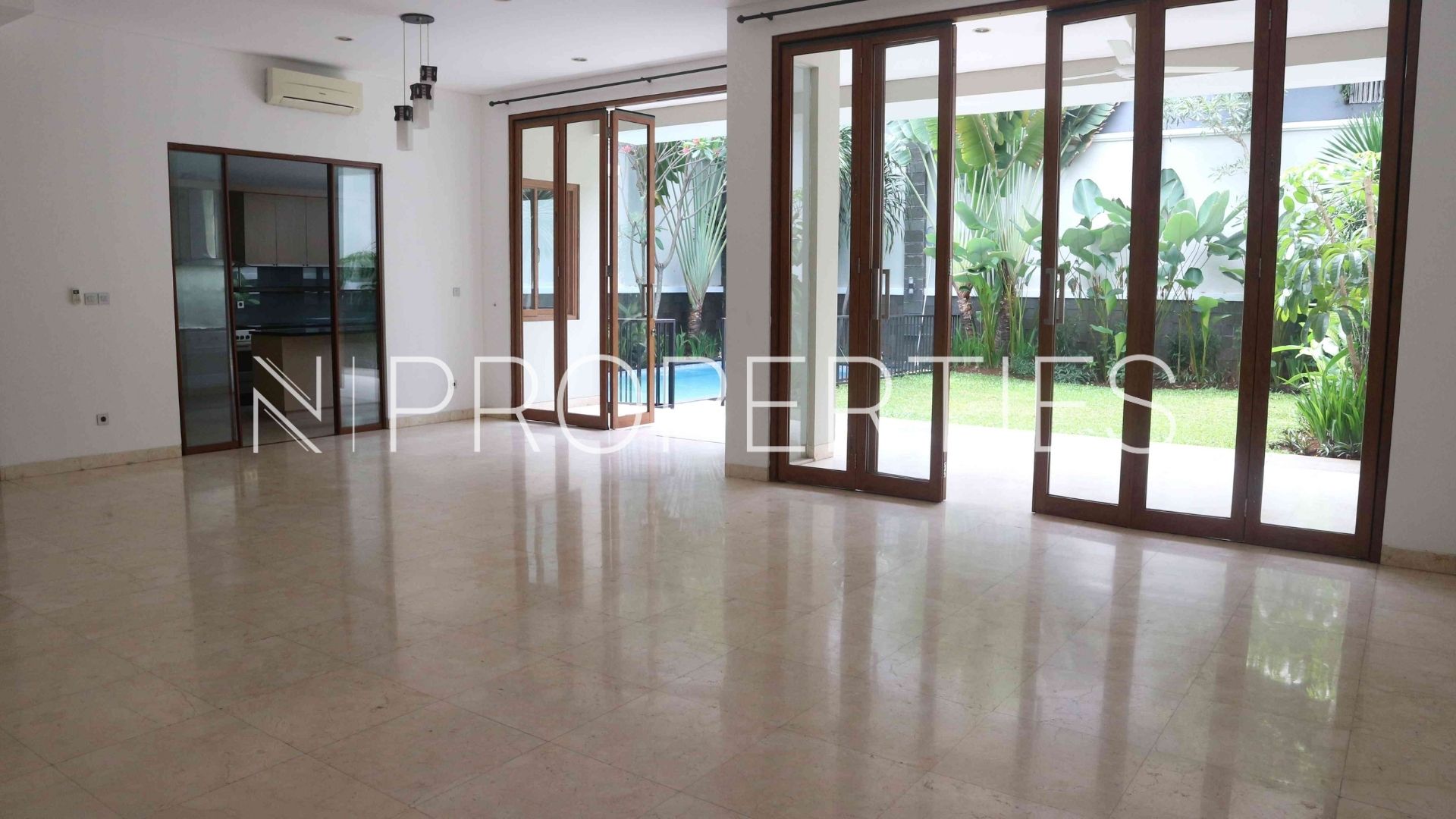 Padma Residence Kemang – Spacious 5BR House