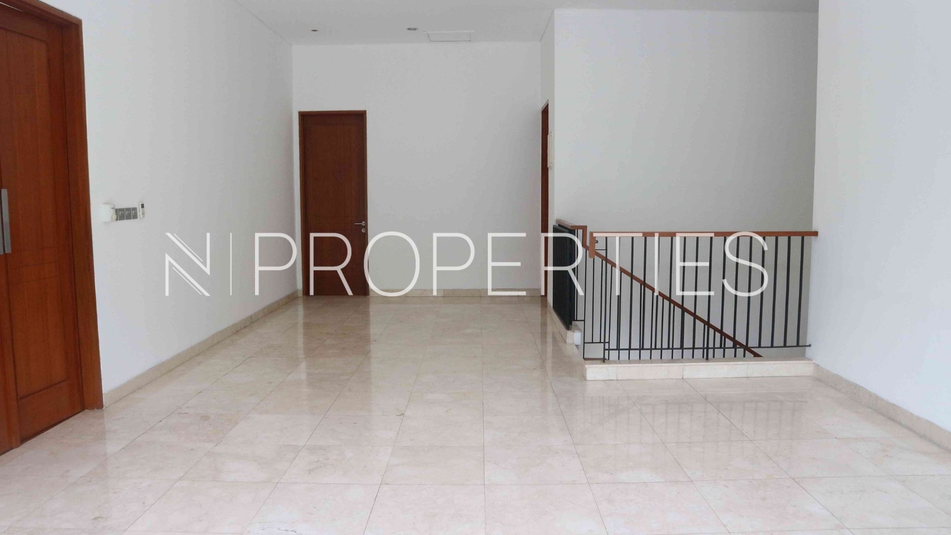 Padma Residence Kemang – Spacious 5BR House