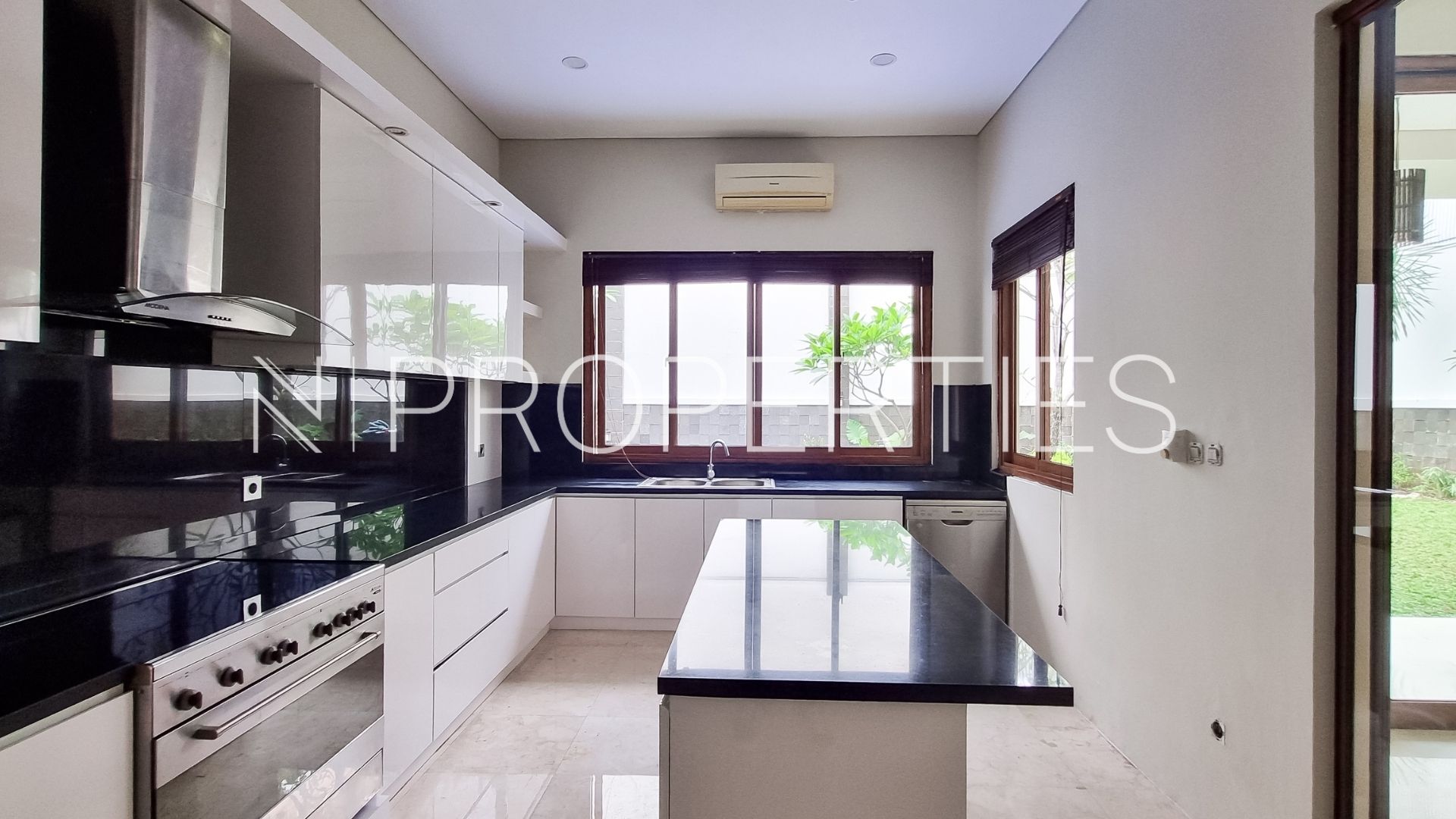 Padma Residence Kemang – Large 5BR House