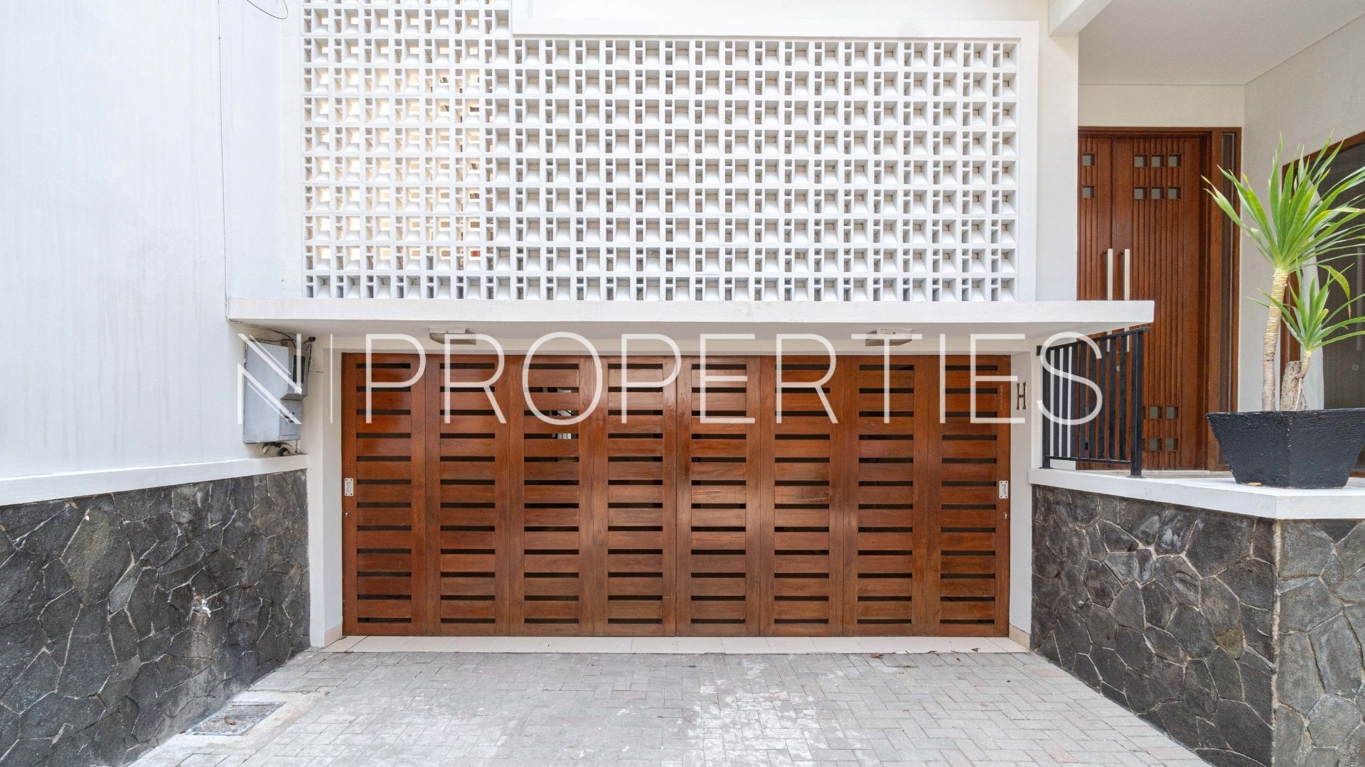 Premium 5BR Home – Padma Residence Kemang