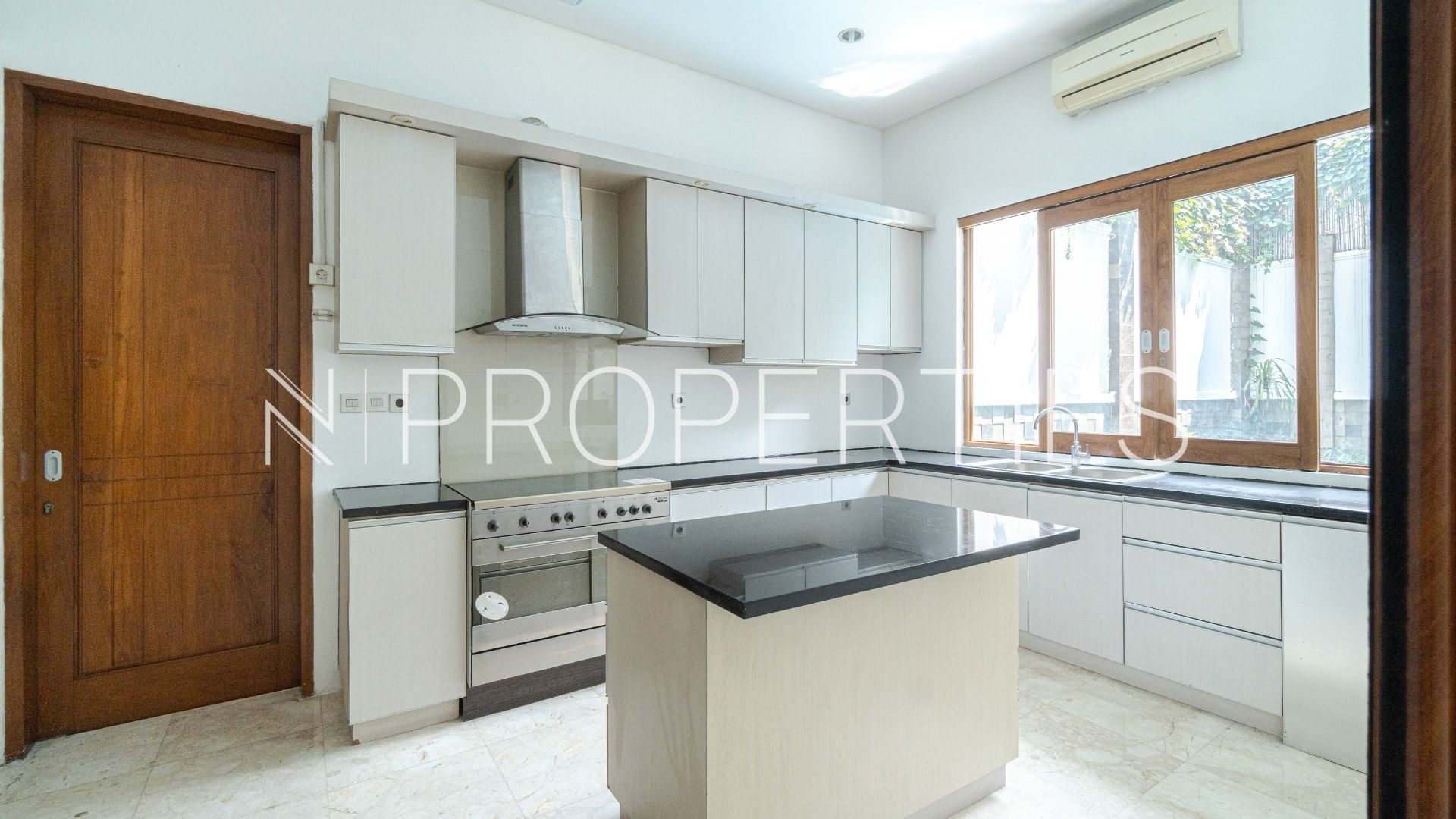 Premium 5BR Home – Padma Residence Kemang