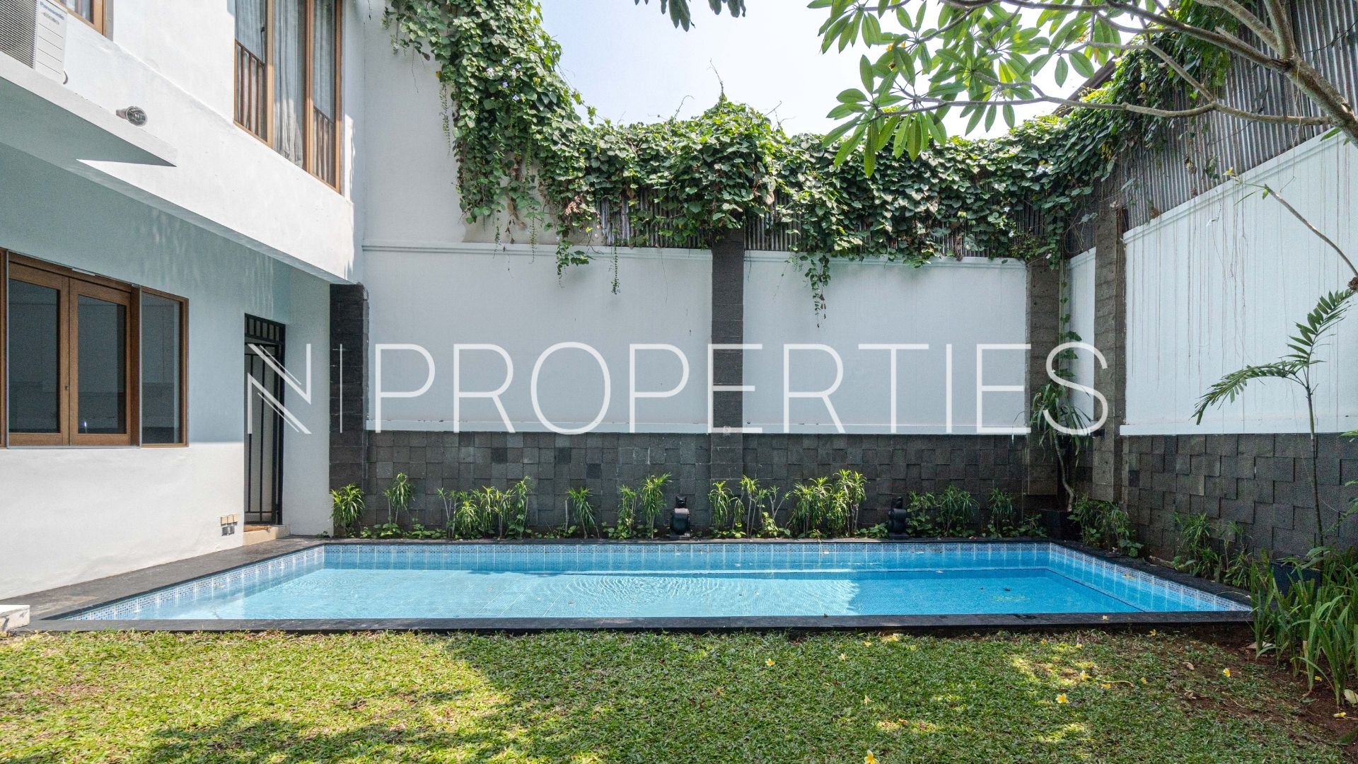 Premium 5BR Home – Padma Residence Kemang