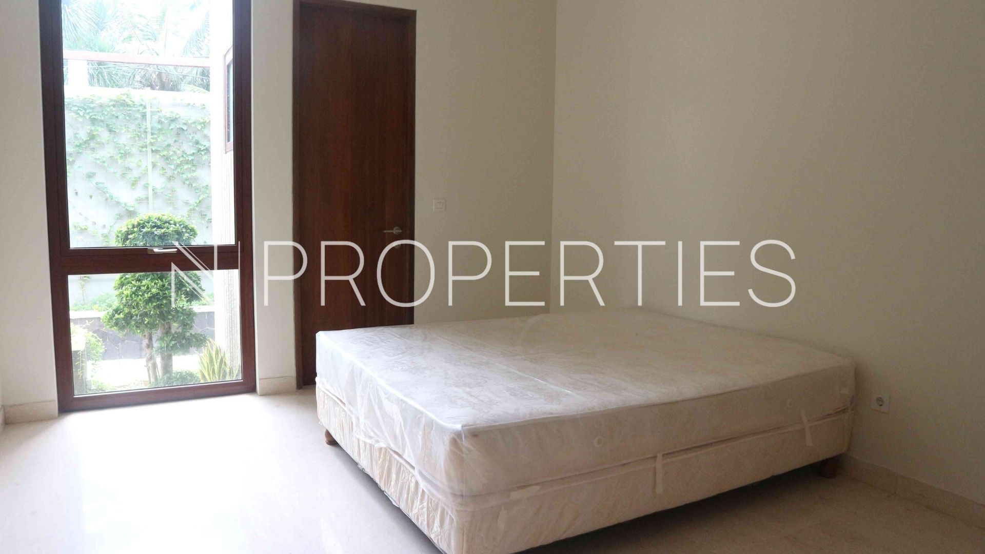 Vasanda Residence Kemang – Spacious 4BR