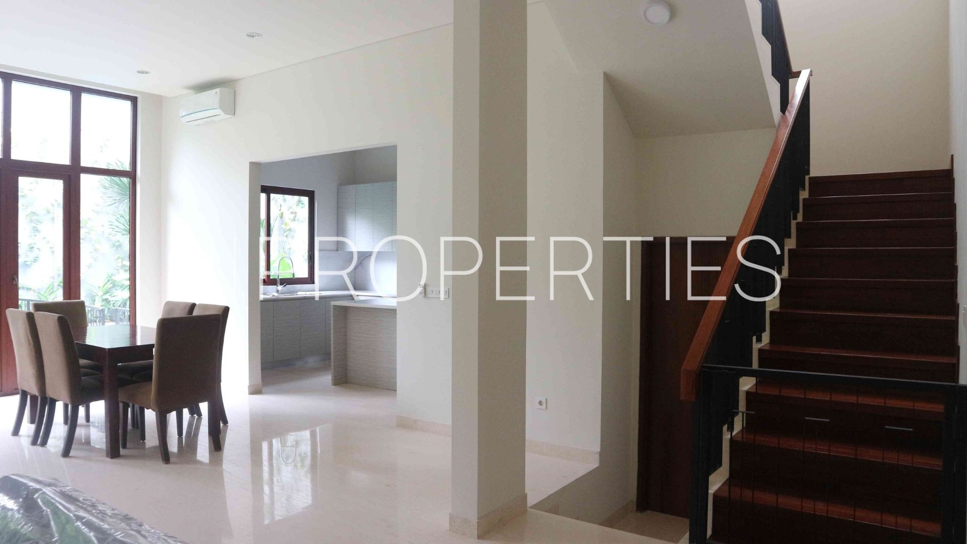 Vasanda Residence Kemang – Spacious 4BR