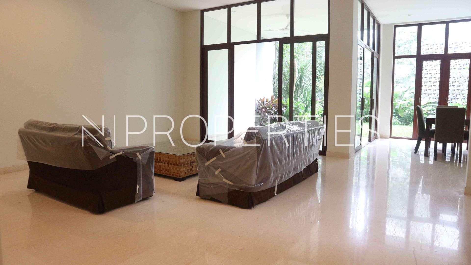 Vasanda Residence Kemang – Spacious 4BR