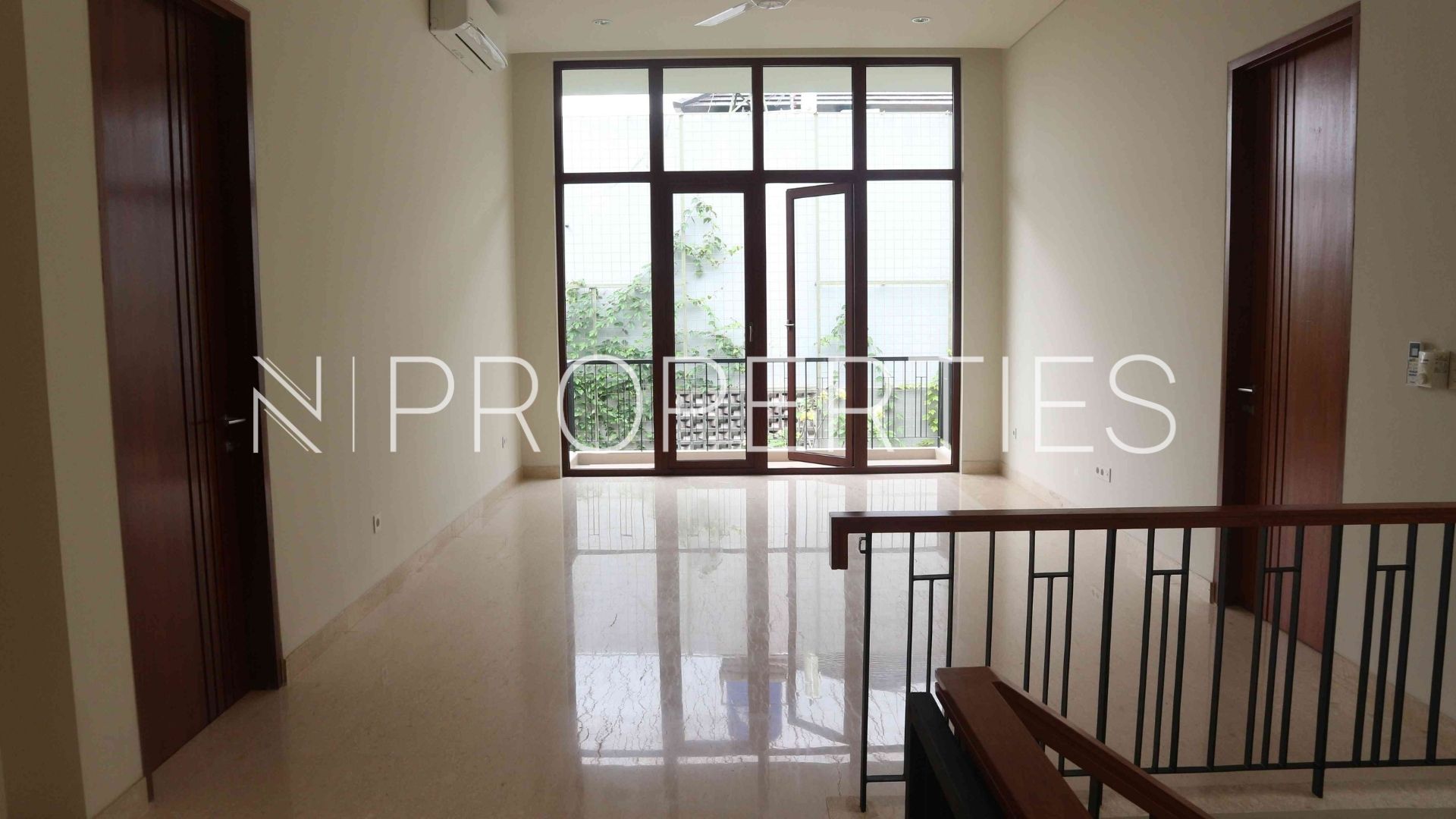 Vasanda Residence Kemang – Spacious 4BR