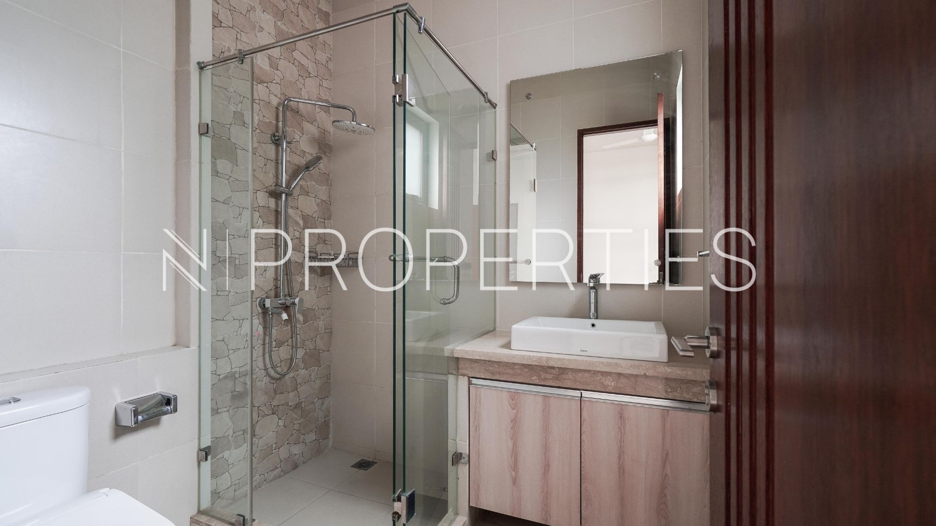 Vasanda Residence Kemang – Practical 4BR House