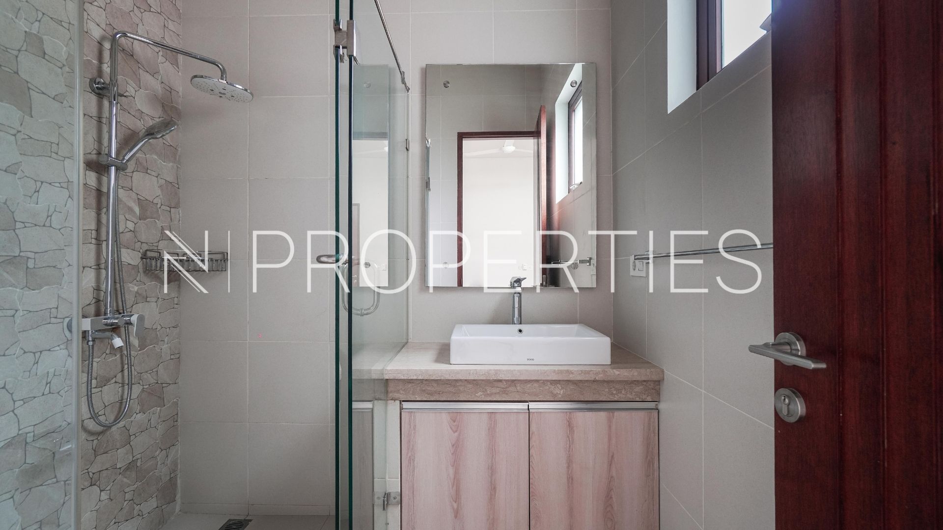 Vasanda Residence Kemang – Practical 4BR House