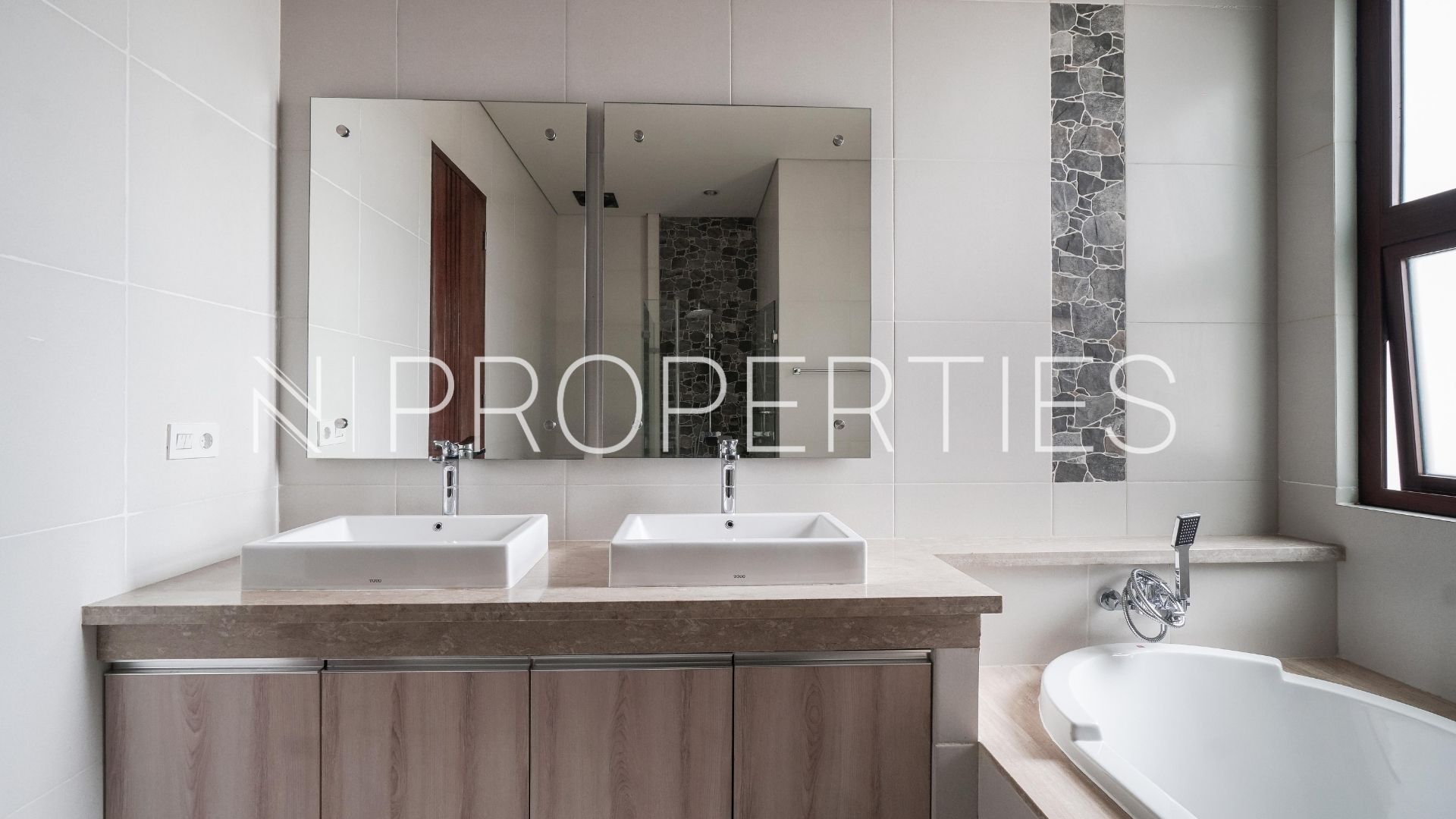 Vasanda Residence Kemang – Practical 4BR House