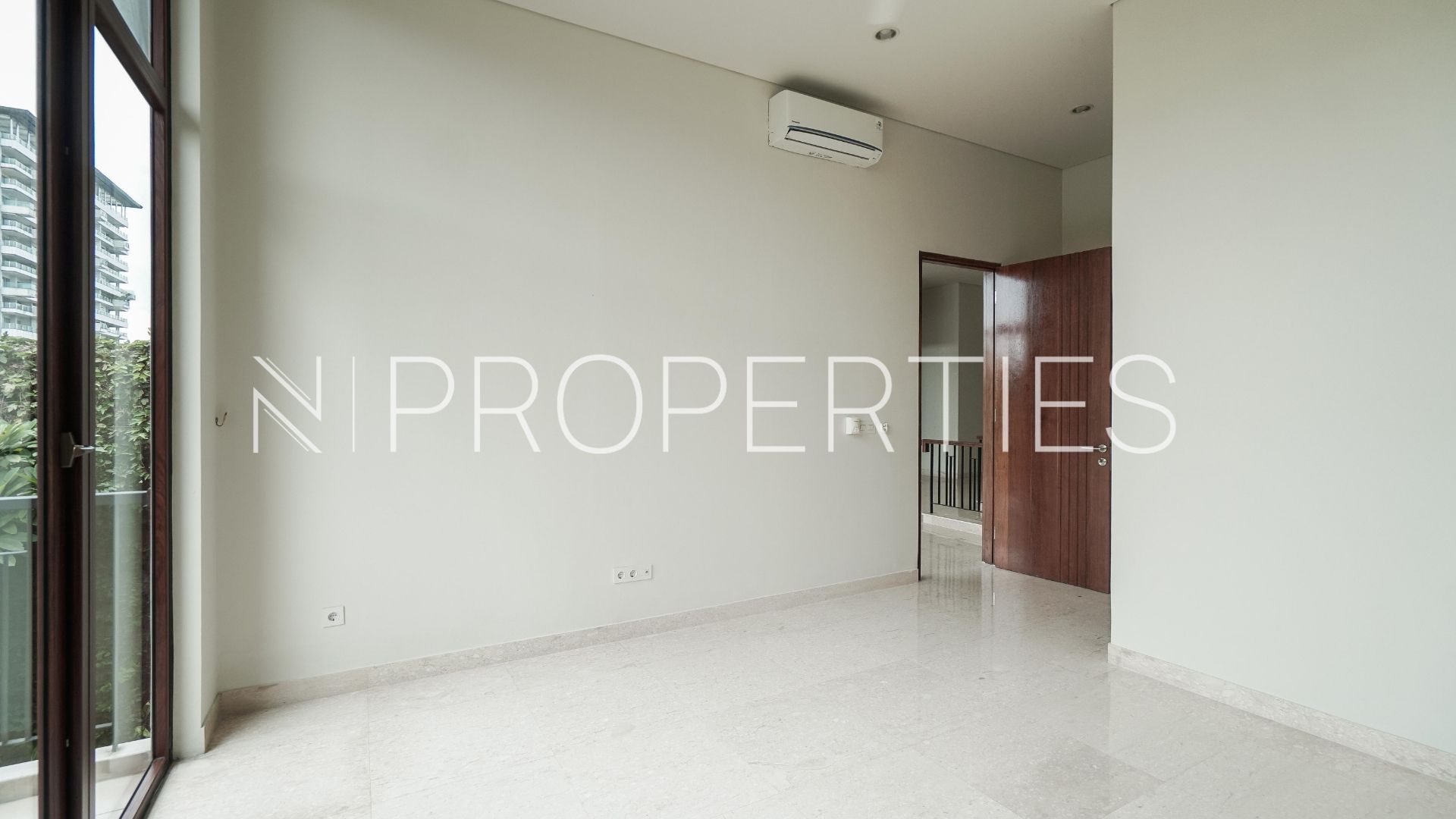 Vasanda Residence Kemang – Practical 4BR House