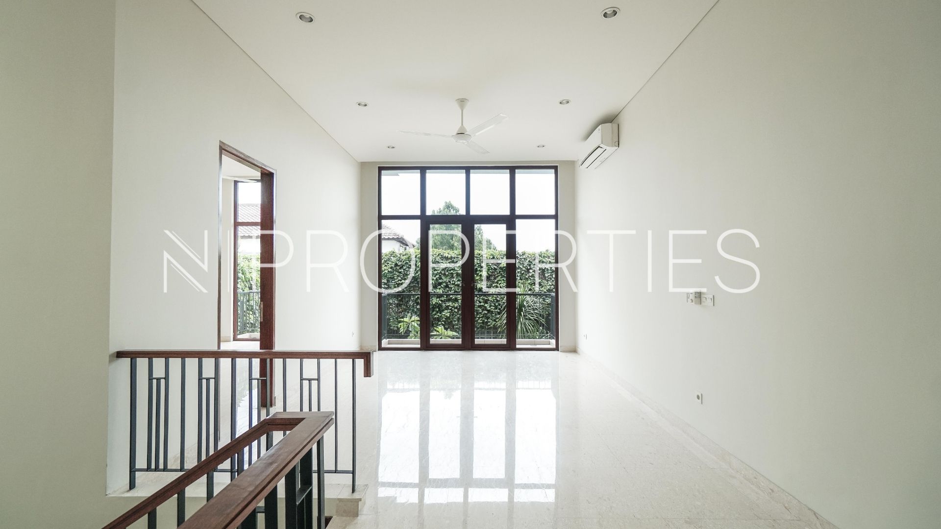 Vasanda Residence Kemang – Practical 4BR House