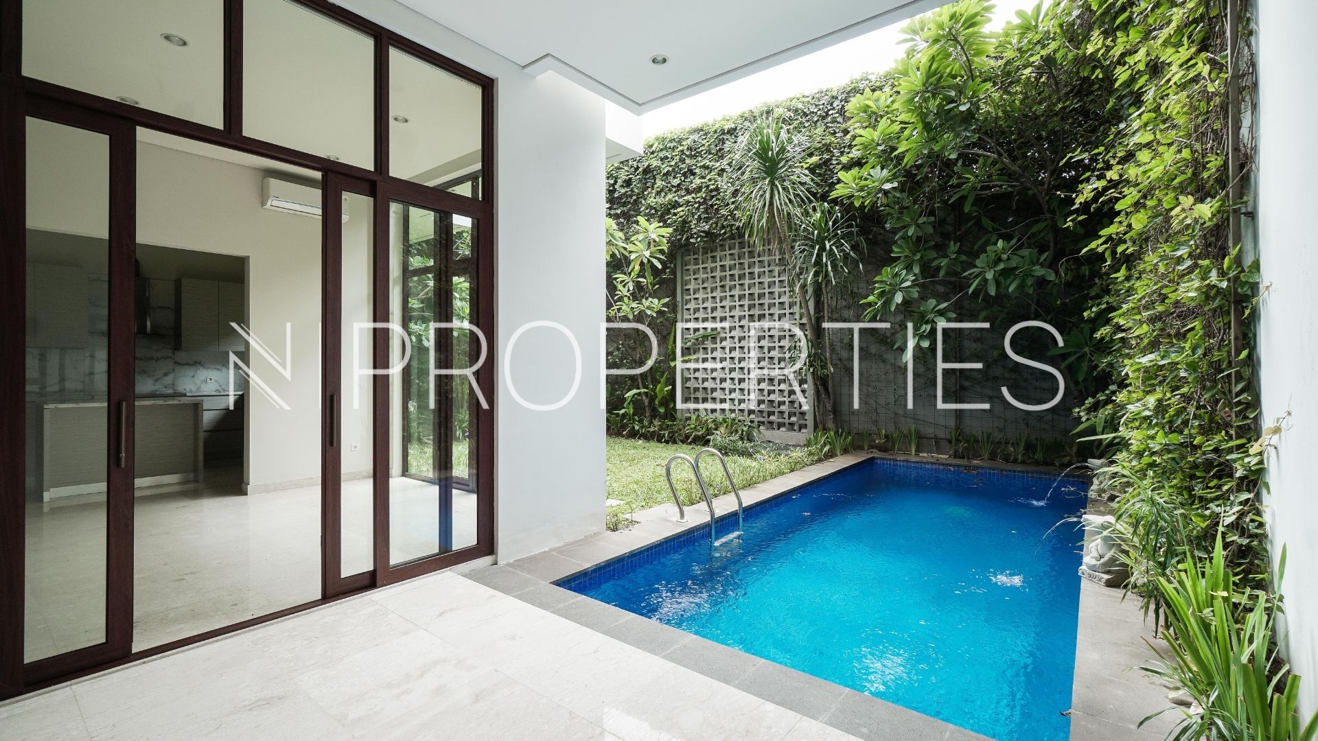 Vasanda Residence Kemang – Practical 4BR House