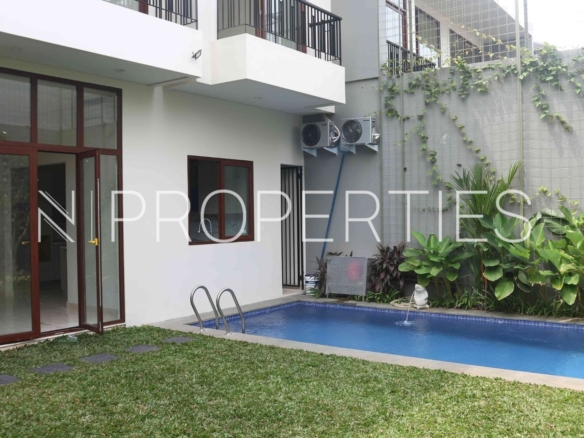 KEMANG SELATAN 1C - NO 2D - Swimmingpool