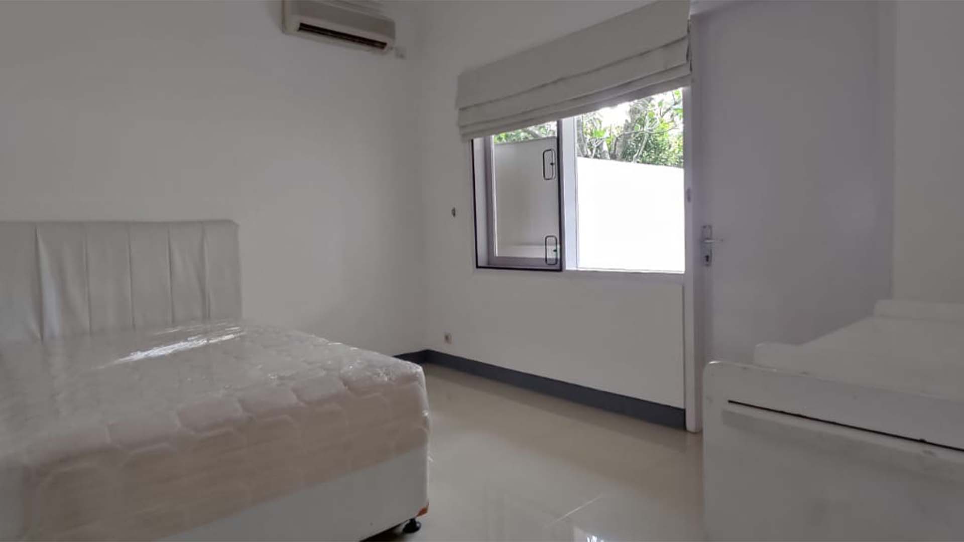 Kemang – Elegant Prime 4BR Family Home