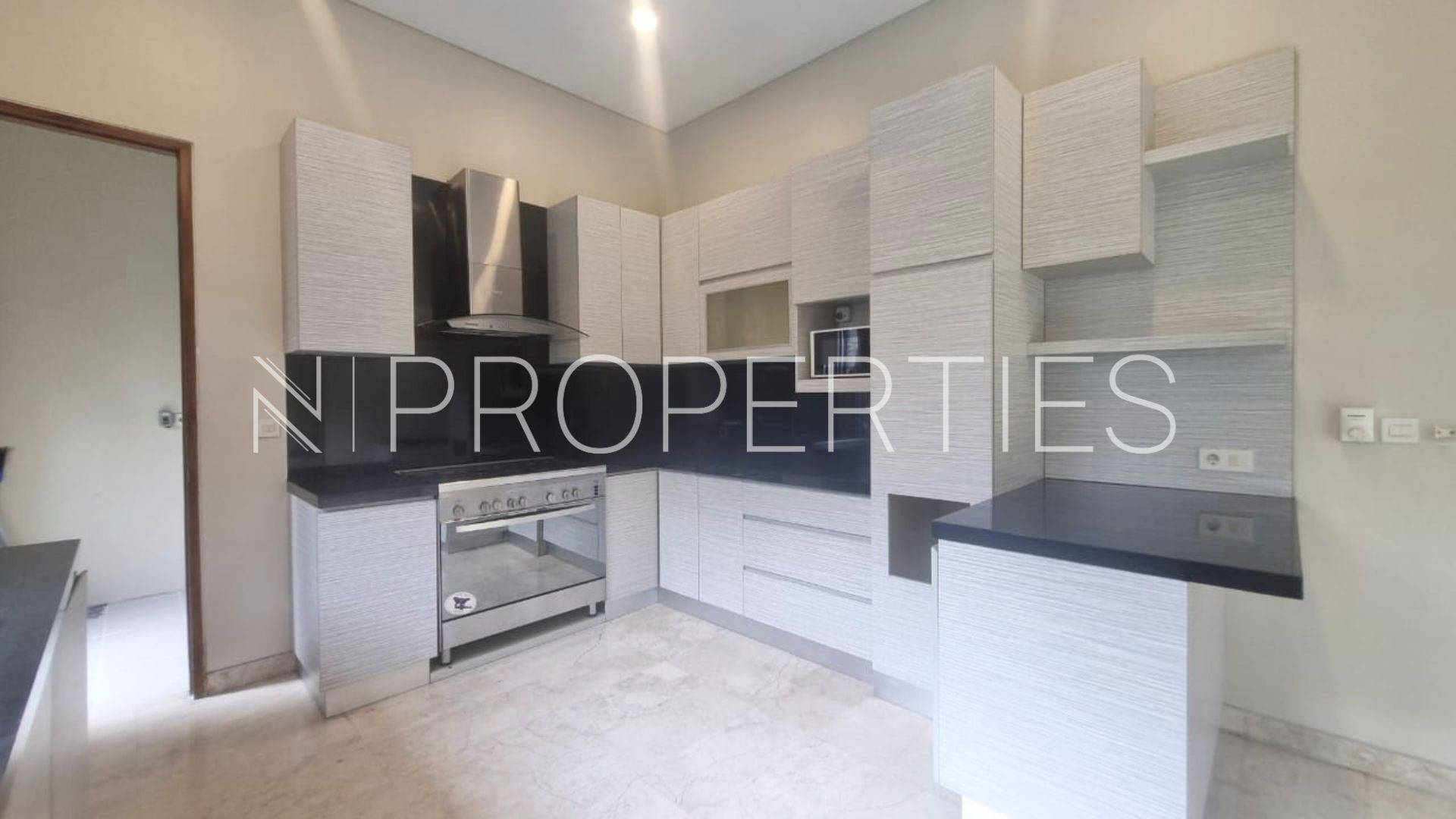 Vishnu Residence Kemang – Premium 4BR Compound