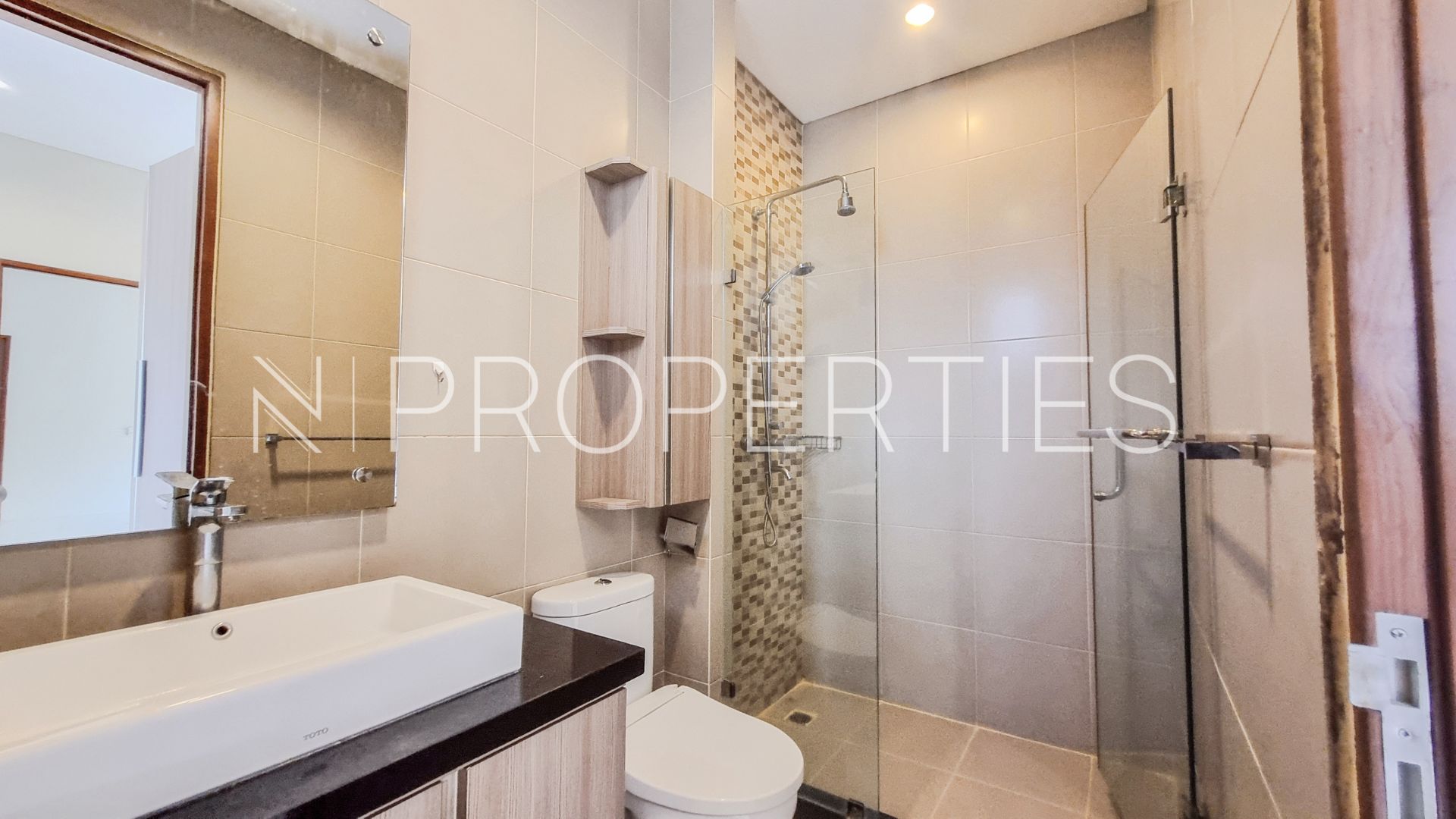 Vishnu Residence Kemang – Well-Proportioned 4BR