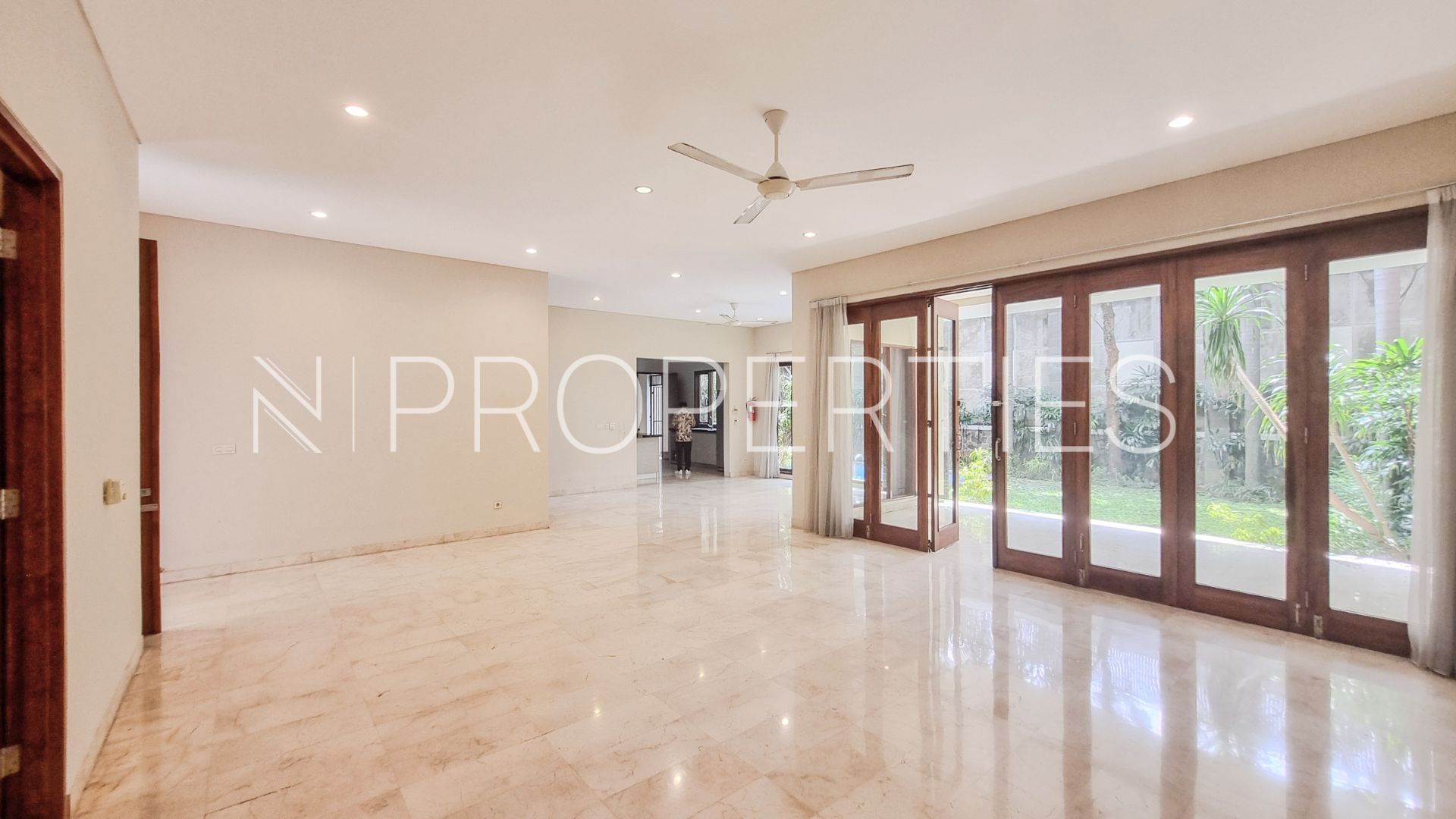 Vishnu Residence Kemang – Well-Proportioned 4BR