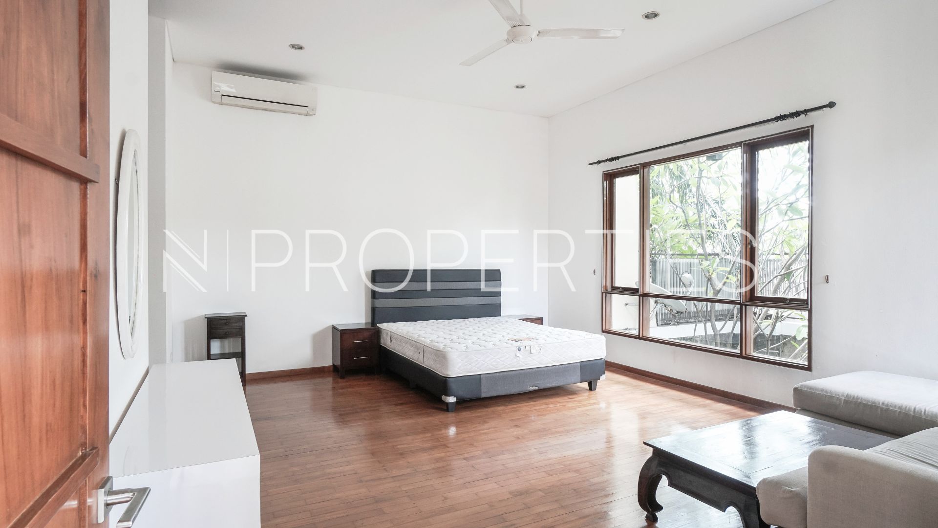 Vishnu Residence Kemang – Functional 4BR House