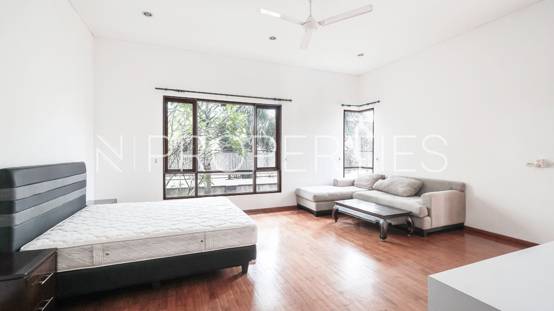 Vishnu Residence Kemang – Functional 4BR House