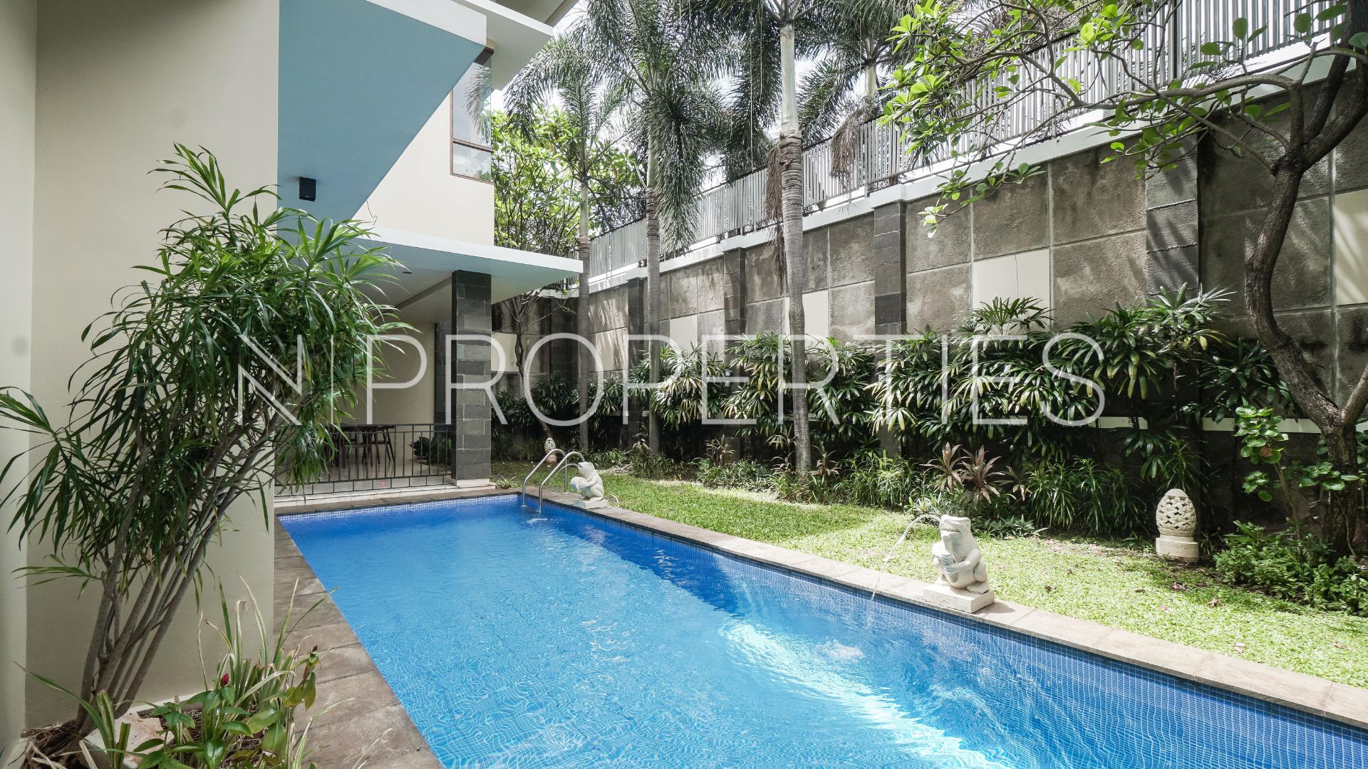 Vishnu Residence Kemang – Functional 4BR House