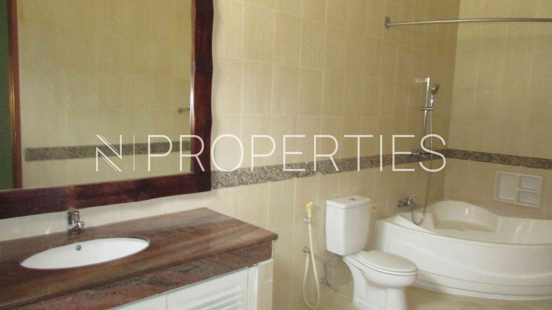 KEMANG TIMUR RAYA NO 50 – Kav B – Bathroom Kemang – Big 5BR Family Residence