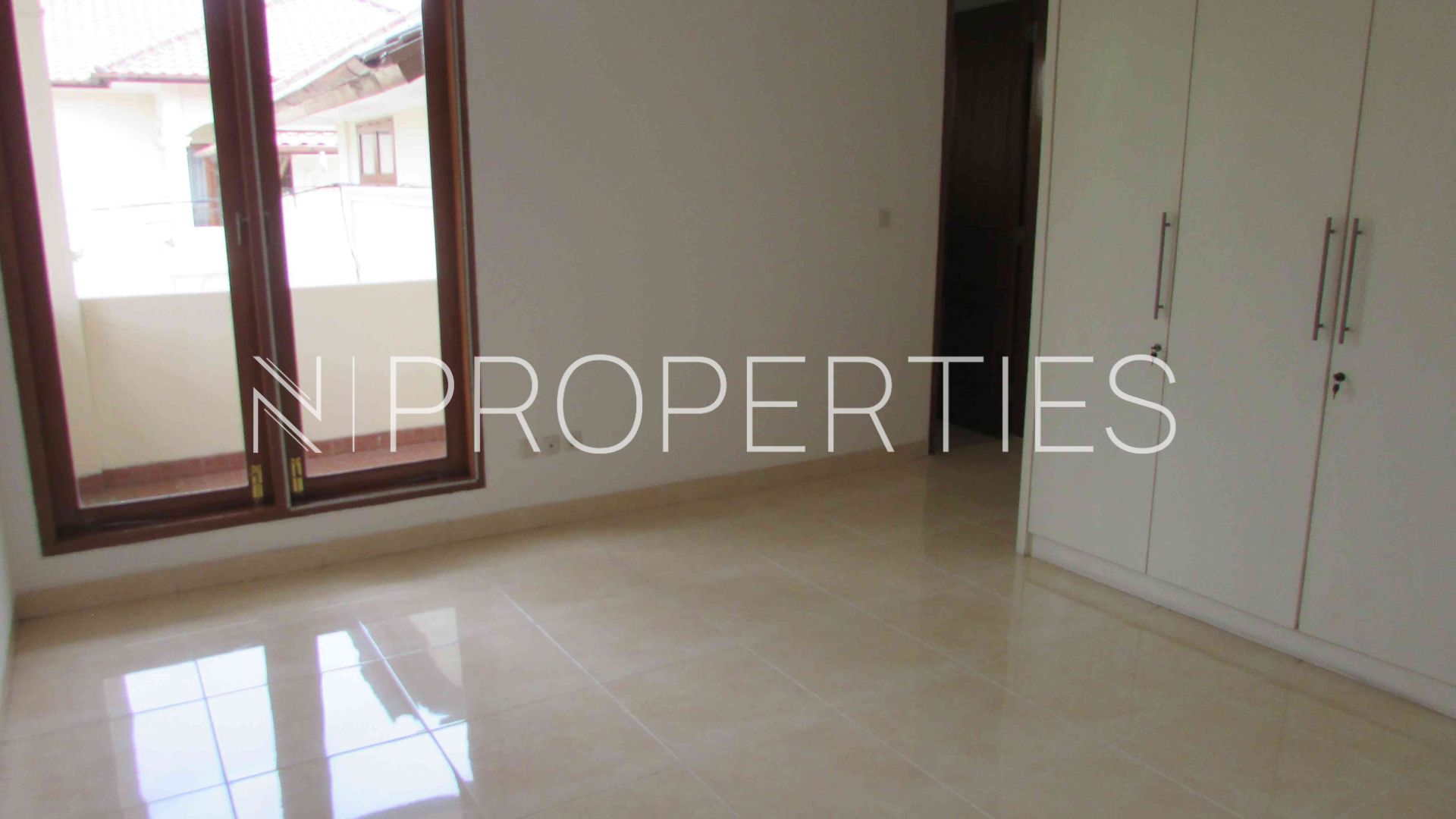 Kemang – Luxury 4BR Residence House