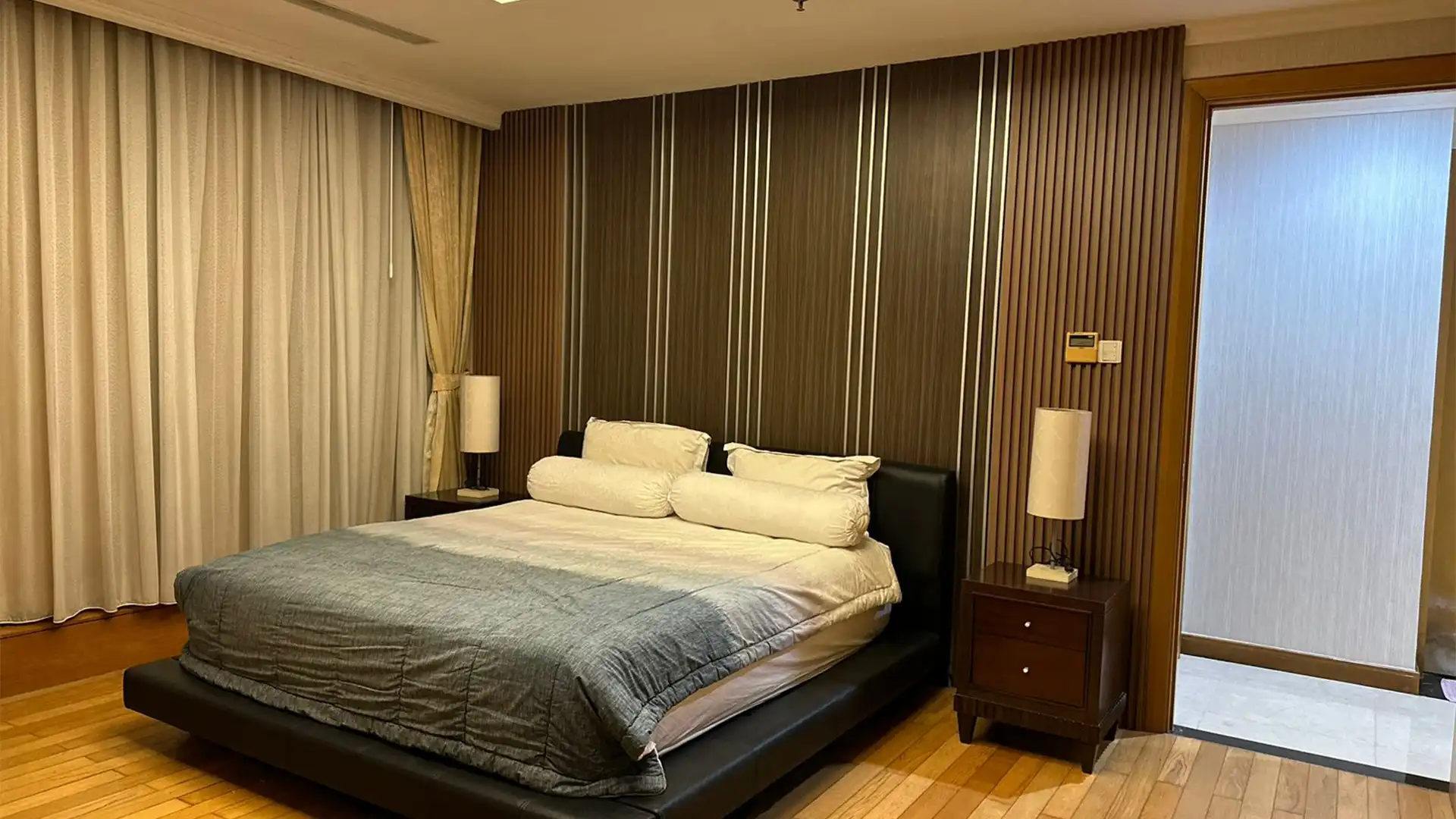 KEMPI-2BR-BATHROOM 1 Kempinski Private Residence – Well-Designed 2BR