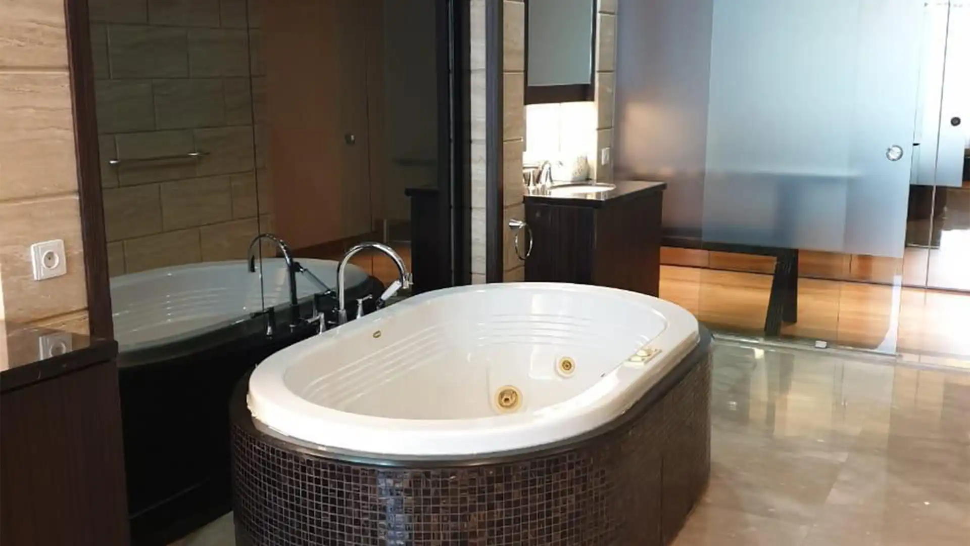 Kempinski Private Residence – Elegant 2BR