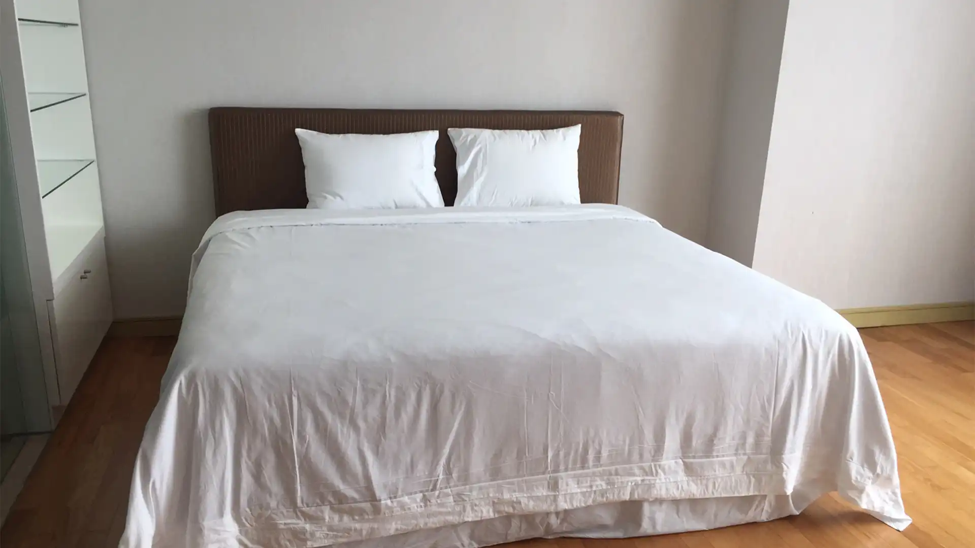 KEMPI-2BR-BEDROOM 1