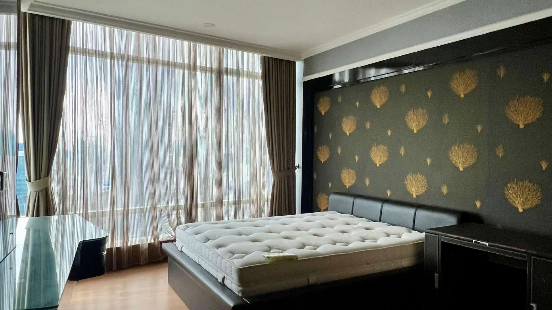 Kempinski Private Residence Large-Scale 3BR Living at Bundaran HI