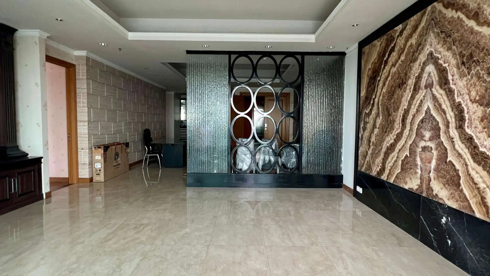 Kempinski Private Residence Large-Scale 3BR Living at Bundaran HI