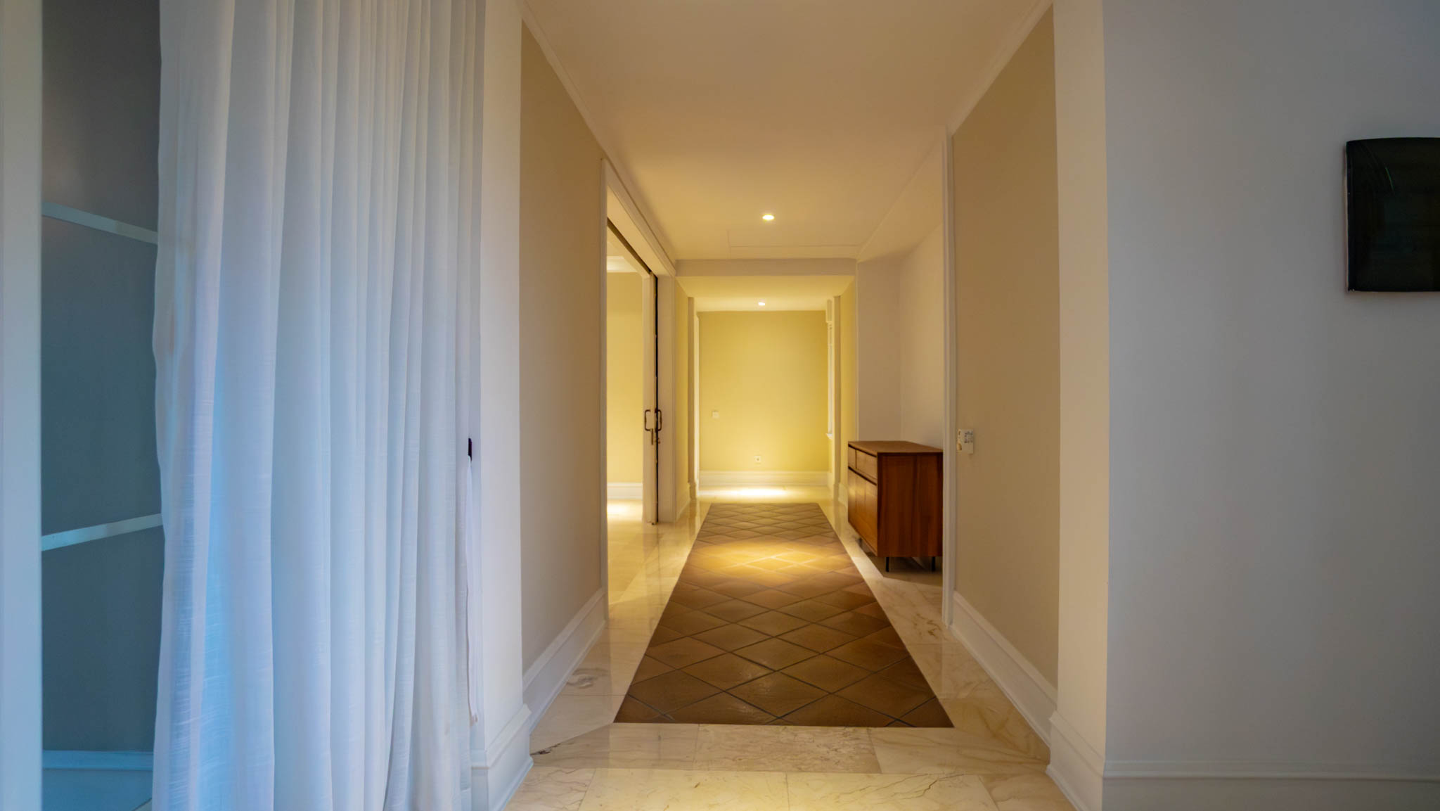 Large-Scale 5BR House at Kemang