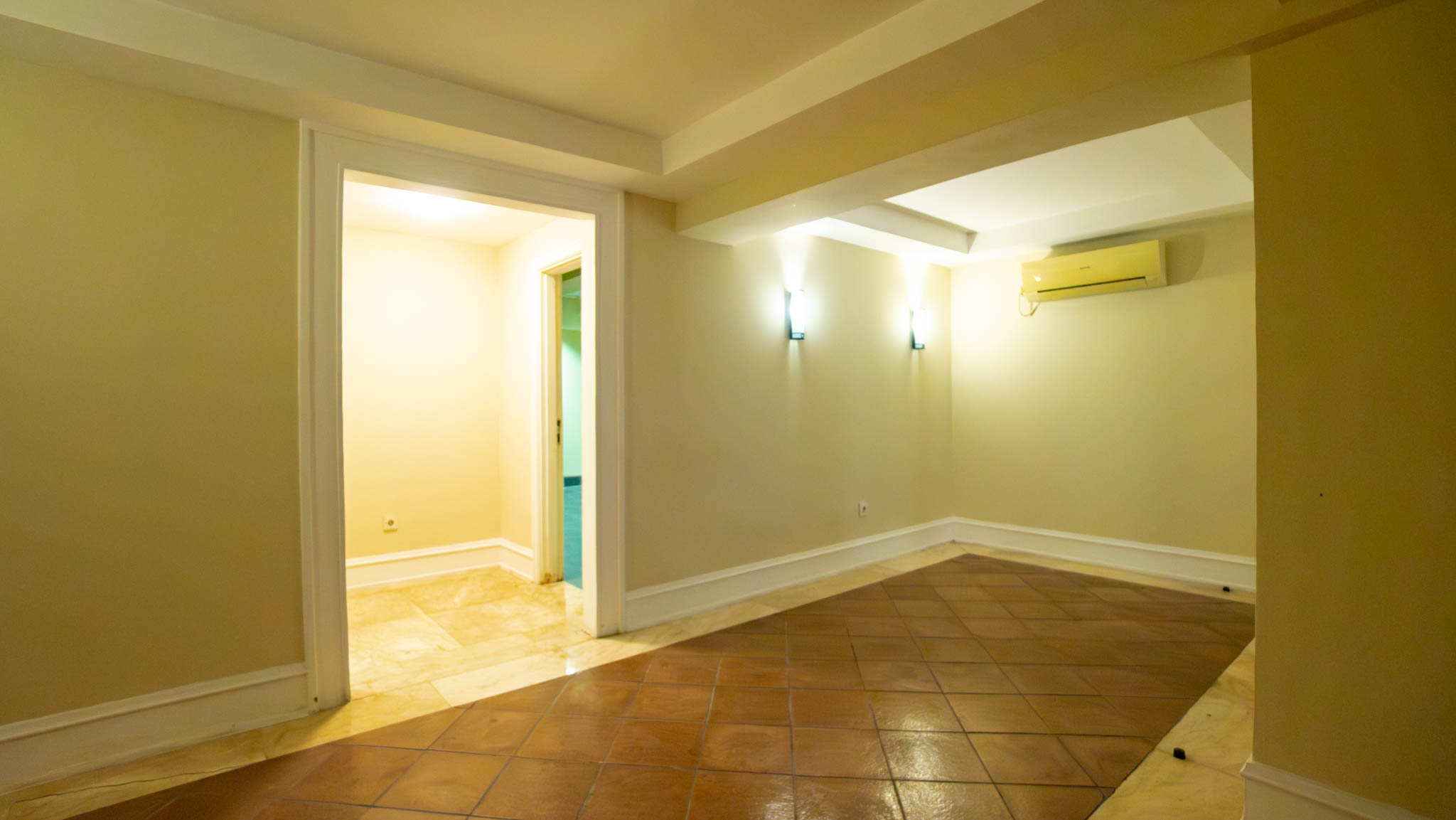 Large-Scale 5BR House at Kemang
