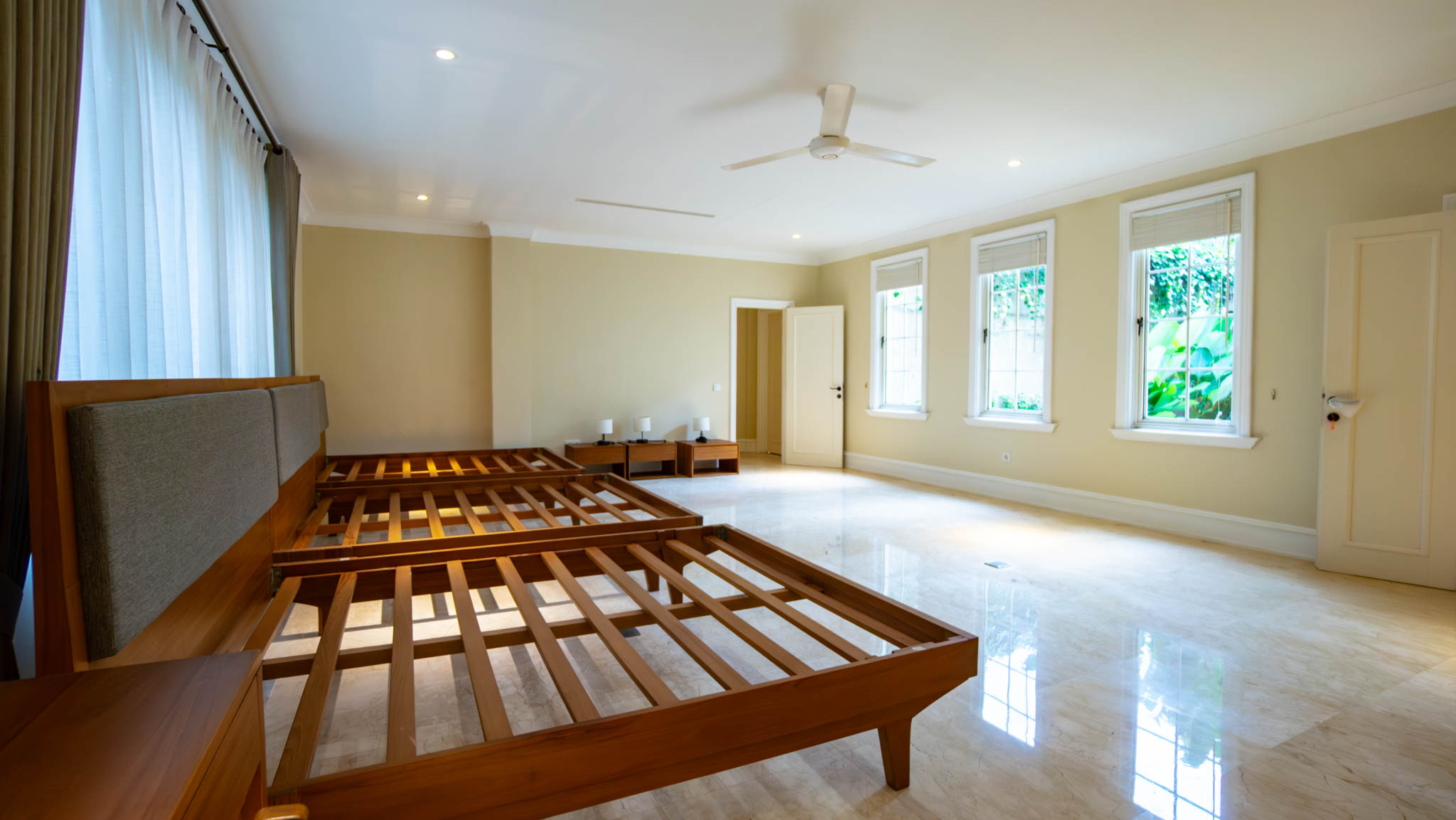 Large-Scale 5BR House at Kemang