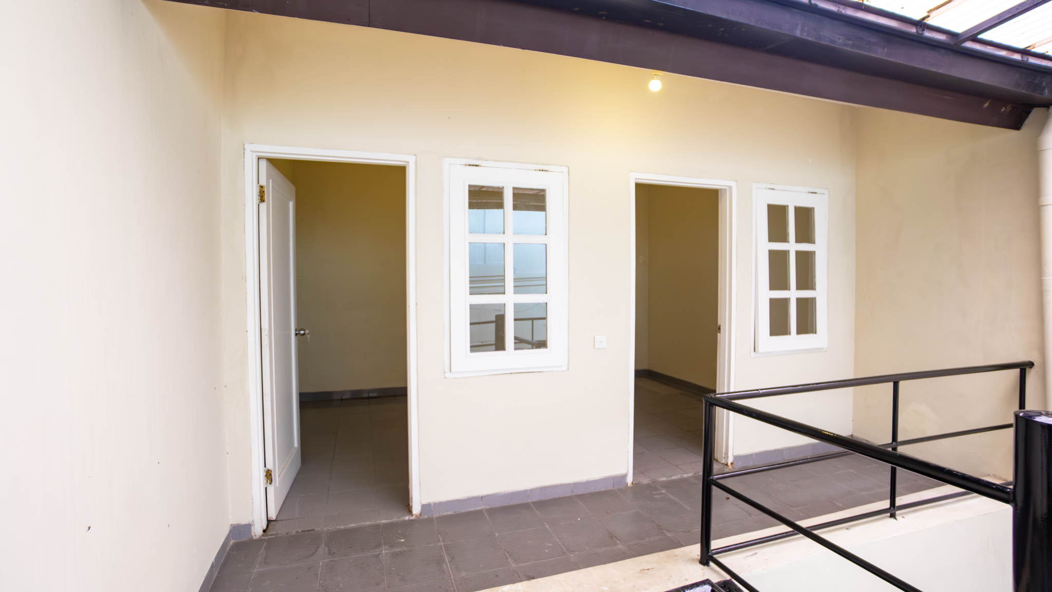 Large-Scale 5BR House at Kemang