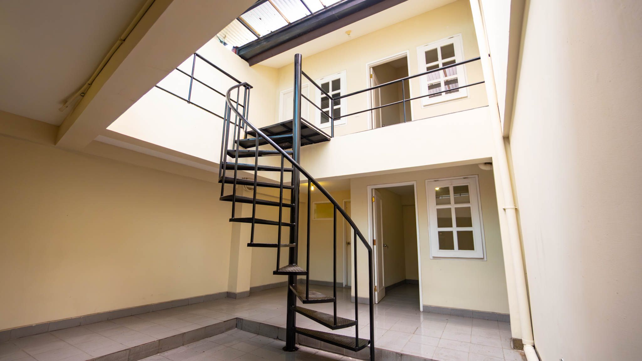 Large-Scale 5BR House at Kemang
