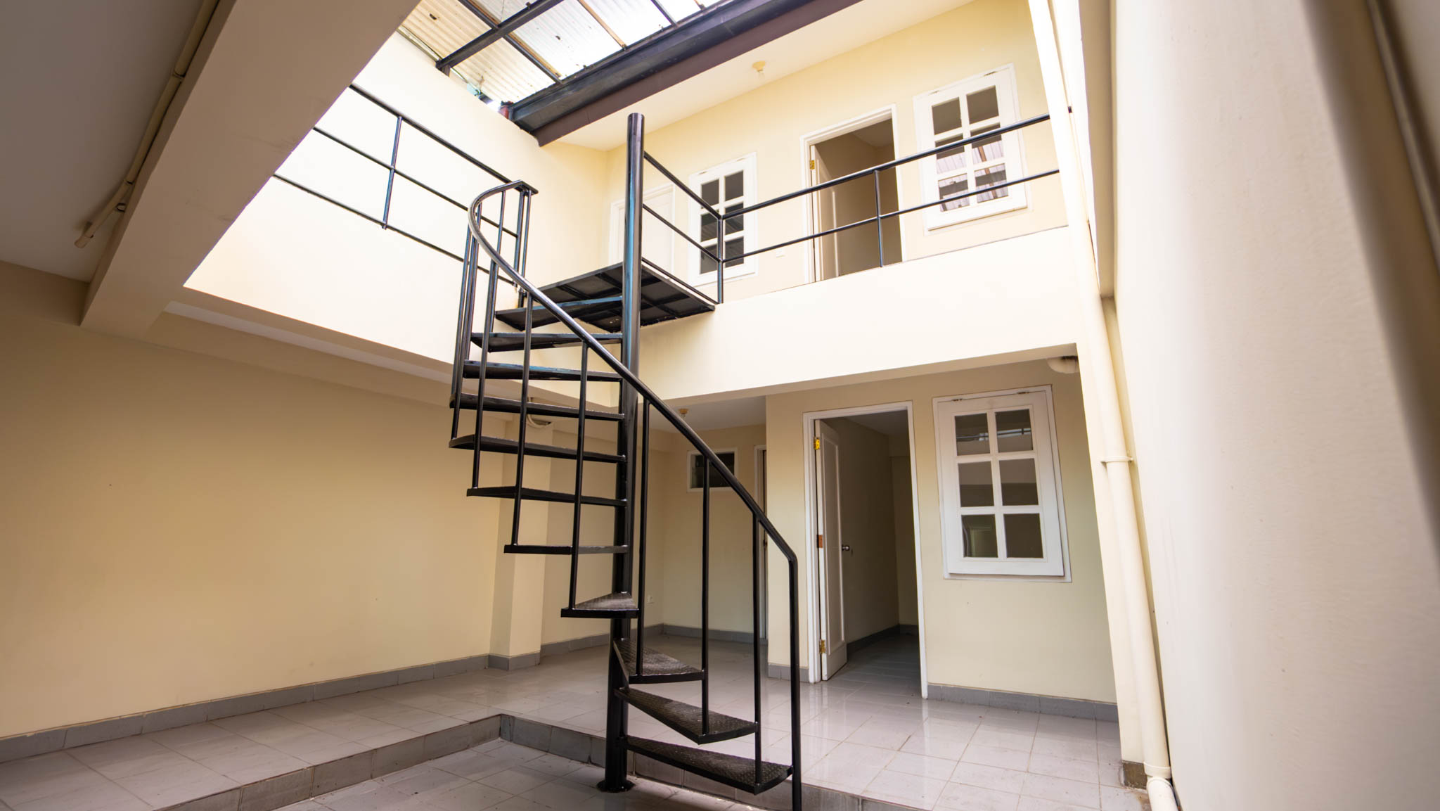 Large-Scale 5BR House at Kemang