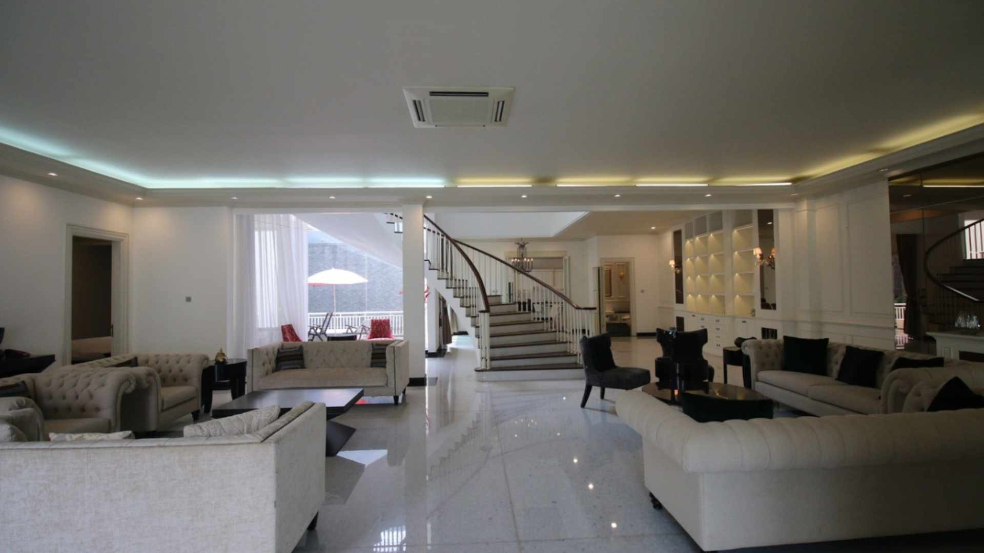 Kuningan-5BR-Open Space Kuningan-5BR-Open Space