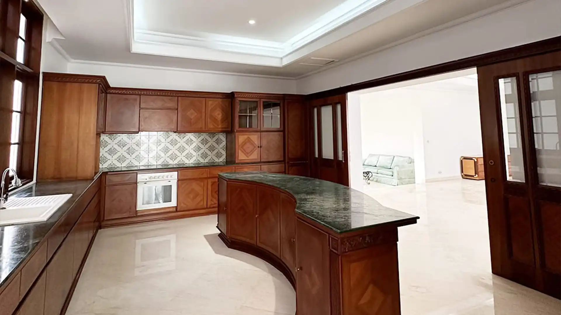 LEMBANG NO.40-5BR-Kitchen Area Grand 5BR Estate at Menteng