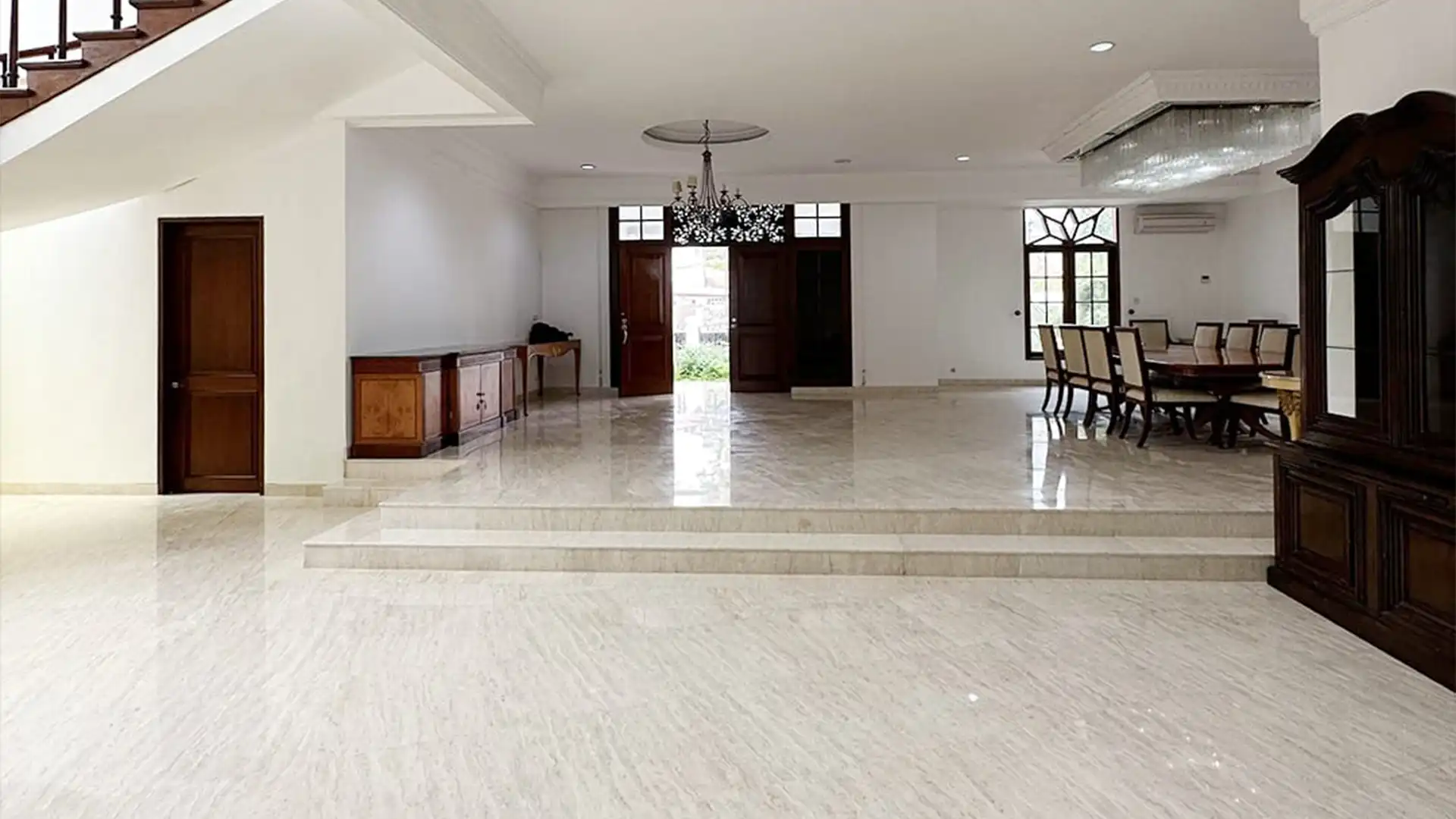 LEMBANG NO.40-5BR-Open Space Grand 5BR Estate at Menteng