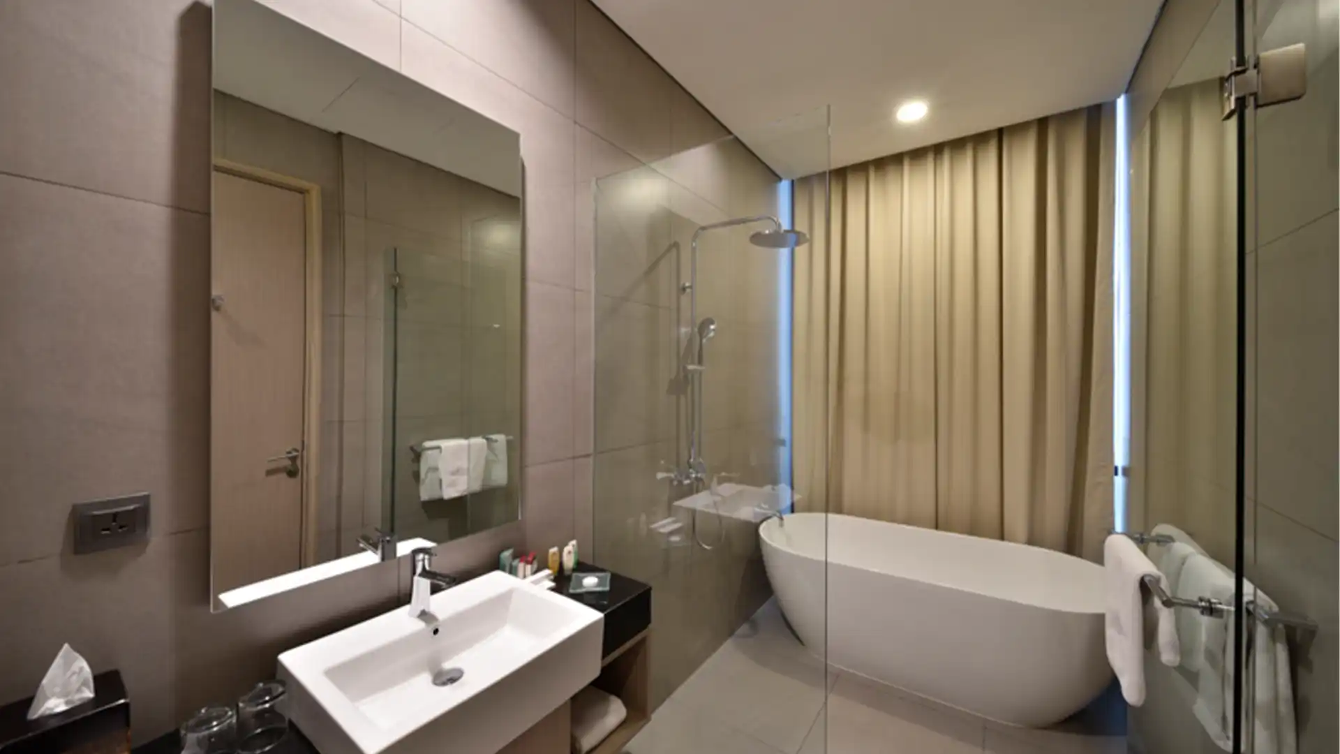 Mangkuluhur Residence – Generous 1BR Serviced Apartment
